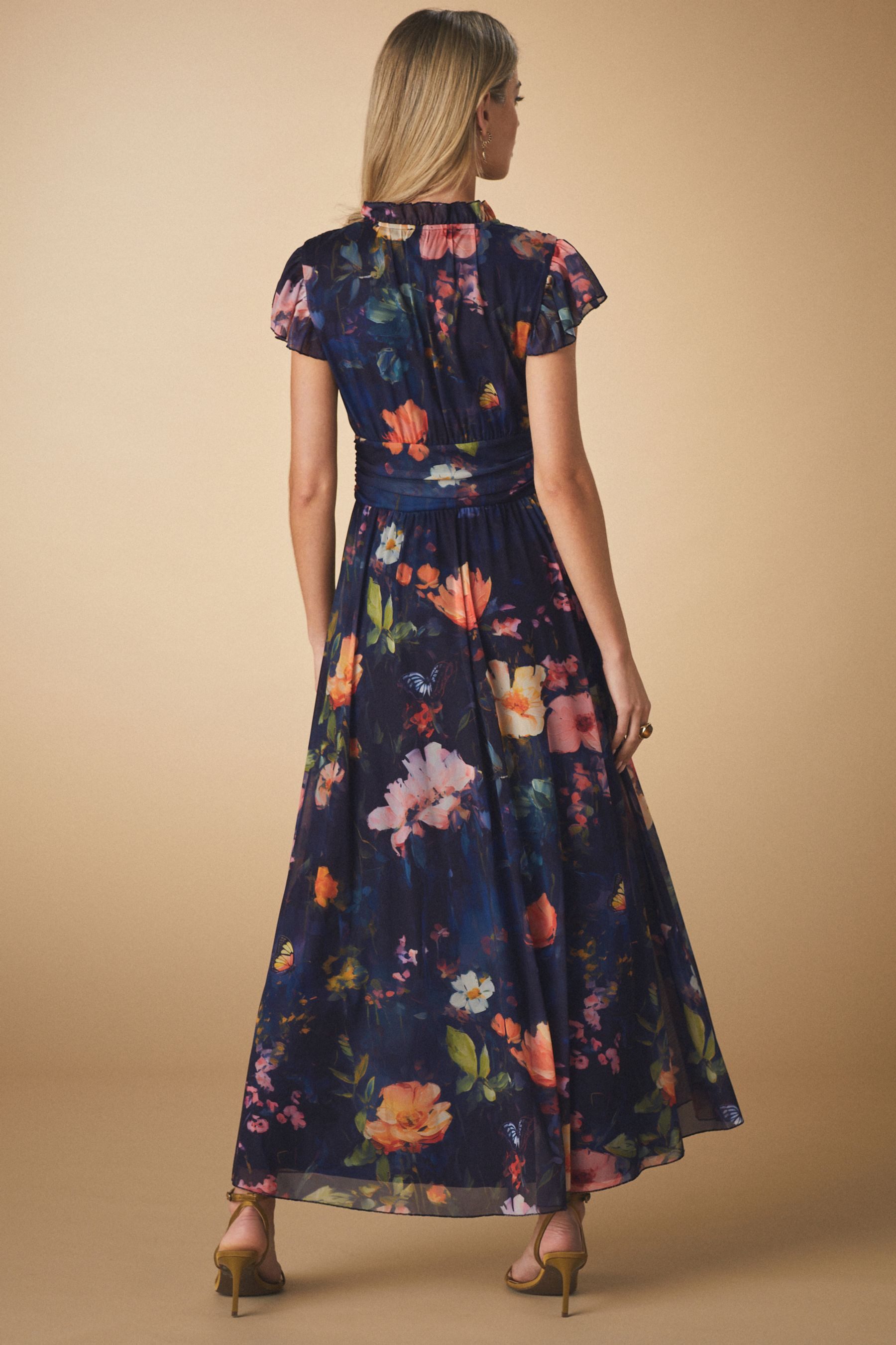 Next Midikleid Plissiertes Mesh-Midikleid mit V-Ausschnitt (1-tlg) günstig online kaufen