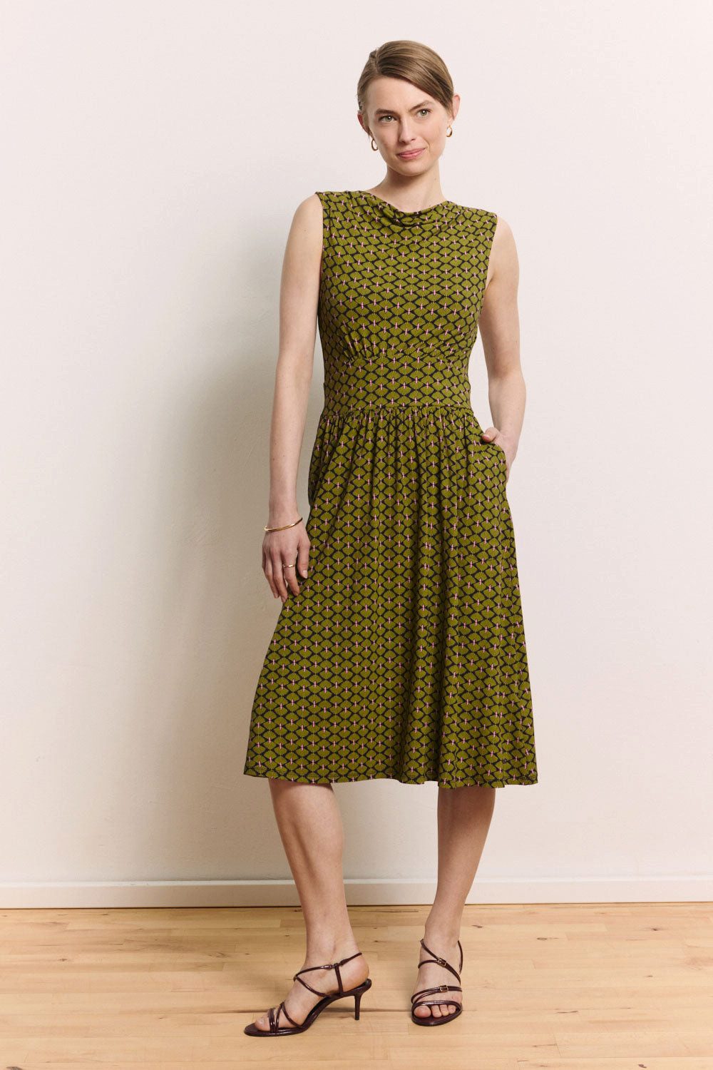 Tranquillo Sommerkleid Jerseykleid Albaa aus EcoVero™ Viskose Nachhaltiges EcoVero®-Jerseykleid mit Taschen