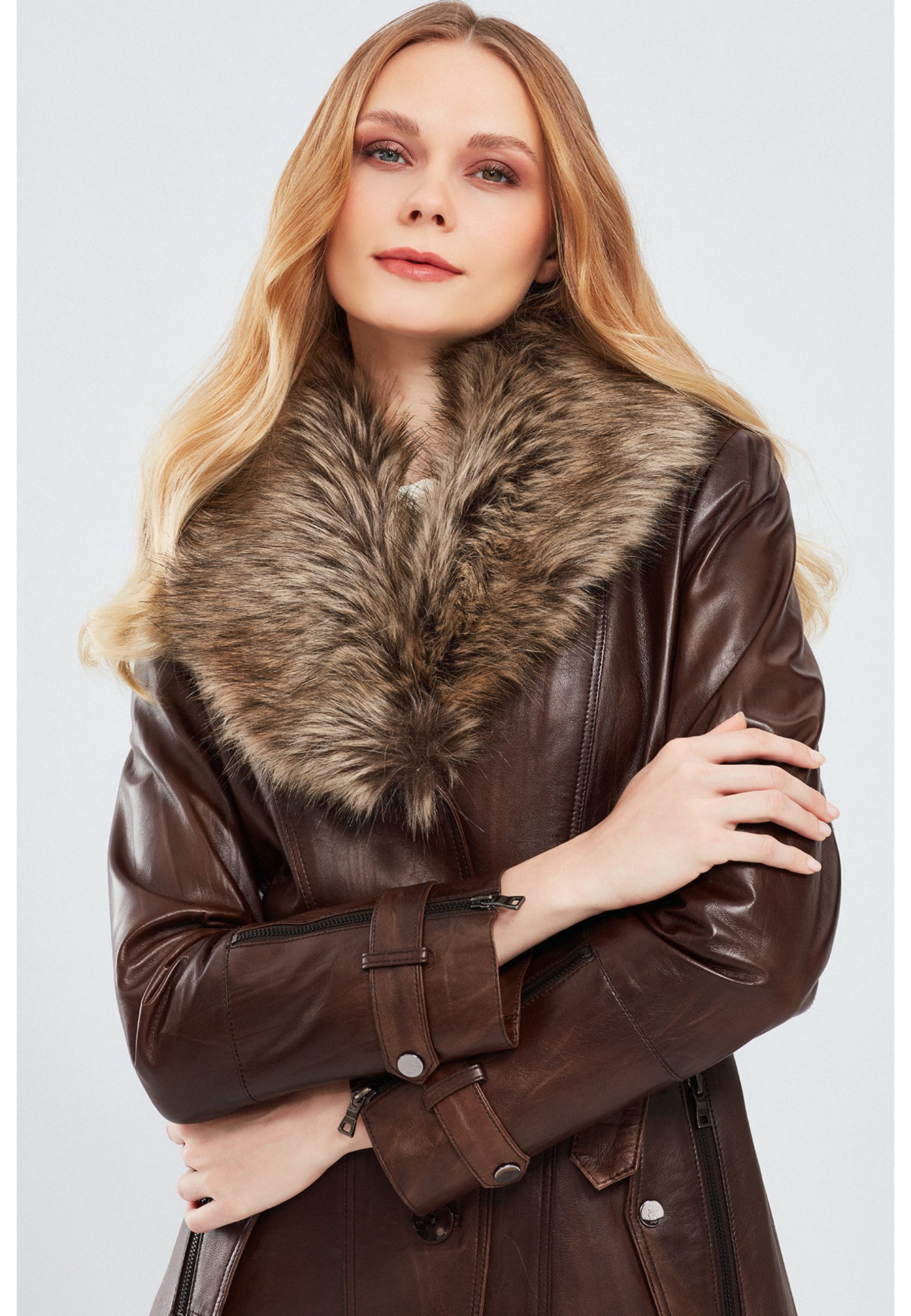Derimod Lederjacke Rhoda Ledertrenchcoat mit Kunstfell