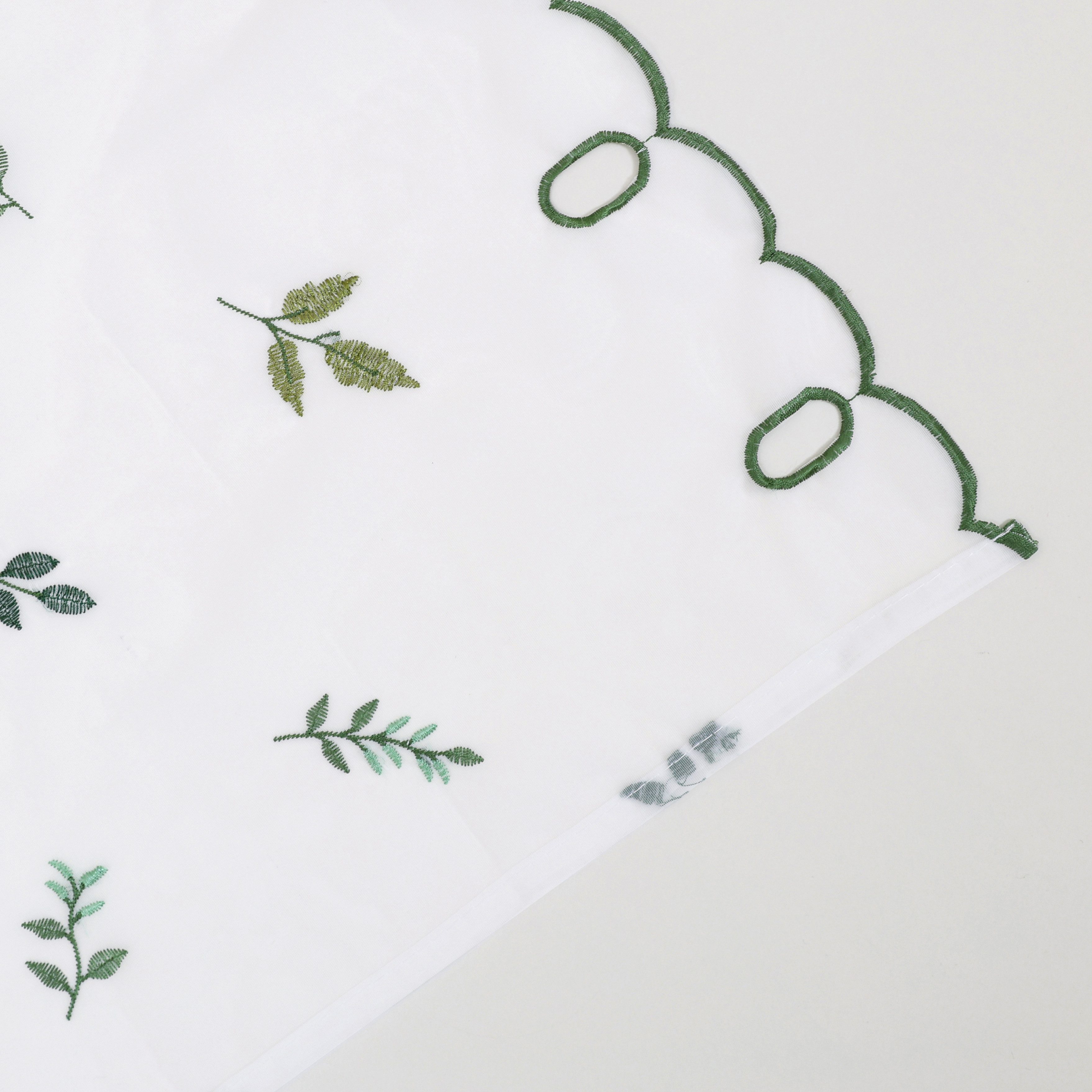 OTTO home Scheibengardine Alphonse (1 St), Durchzuglöcher, transparent, Voile, Bestickt, floral, gemustert, schöne Haptik