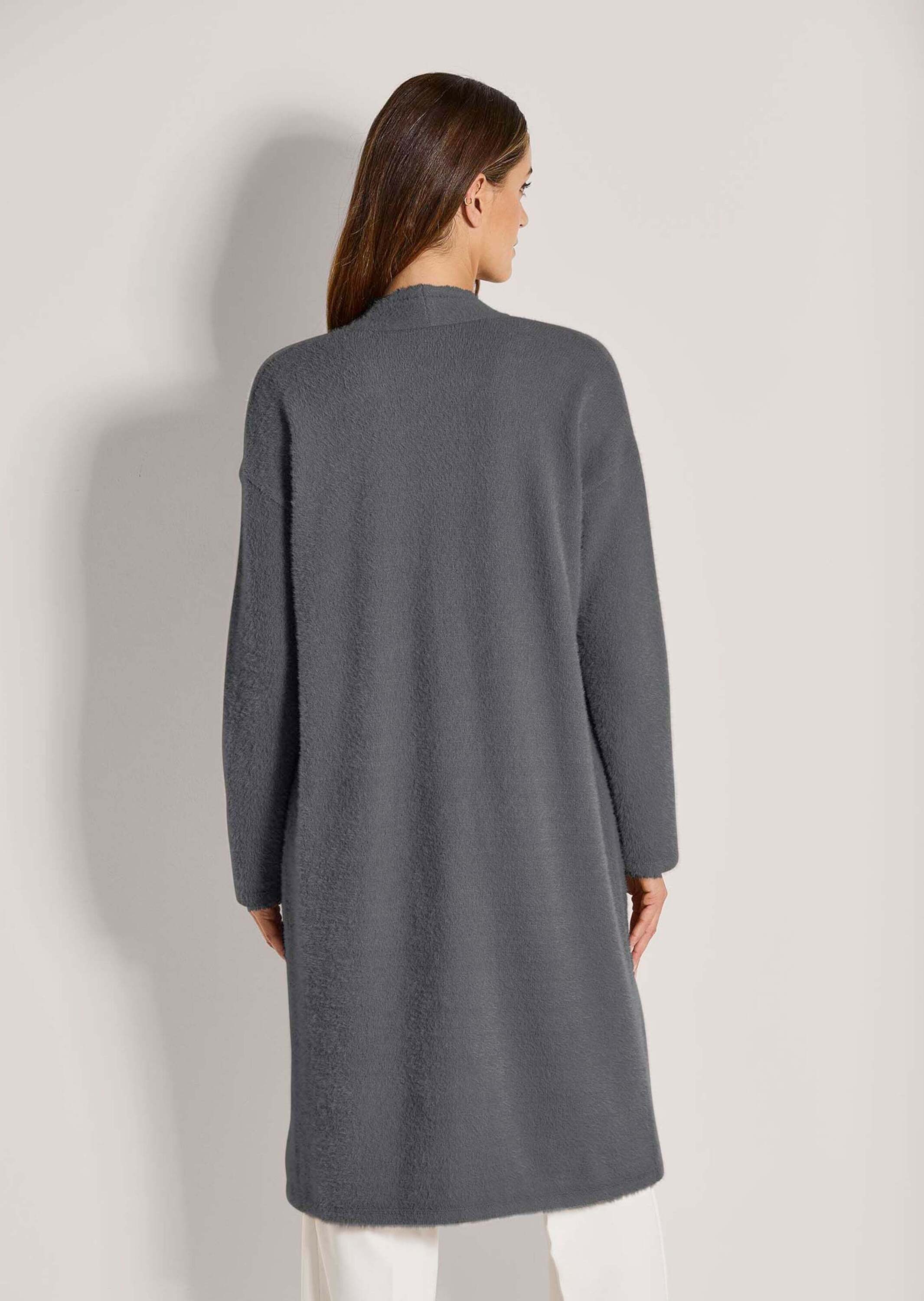 MADELEINE Kurzmantel Eleganter Glattstrick-Mantel Offene Form, lange Ärmel, aufgesetzte Taschen