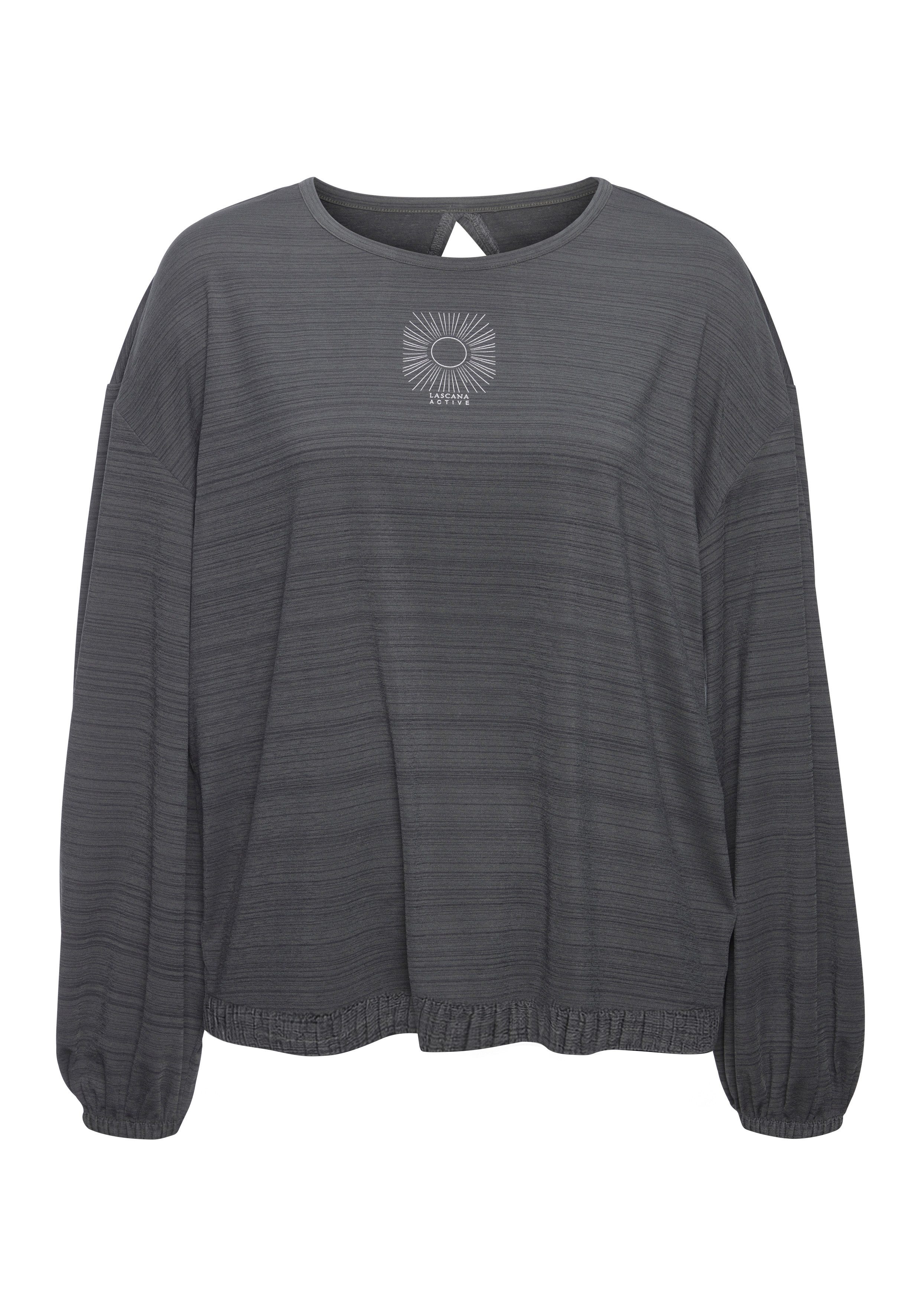 LASCANA ACTIVE Yoga & Relax Shirt - Sportshirt - Langarmshirt locker geschnitten mit Rückenausschnitt und Print. € 39,99