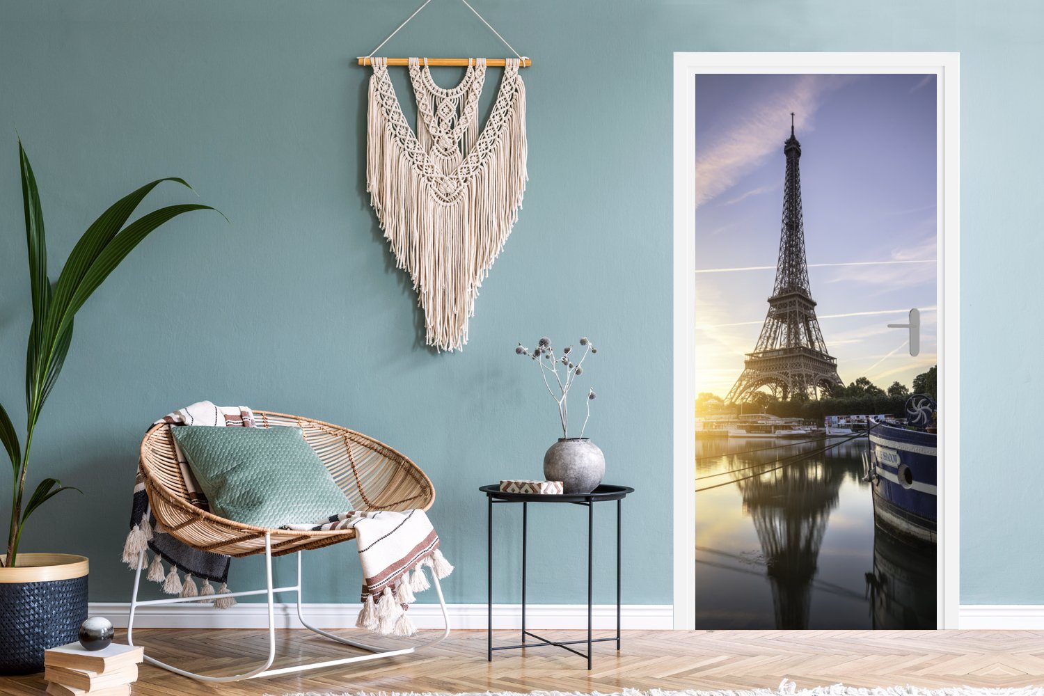 MuchoWow Türtapete Eiffelturm - Paris für Fototapete bedruckt, - Wasser, (1 Tür, St), Matt, Türaufkleber, 75x205 cm