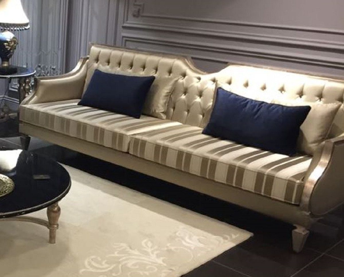 Casa Padrino Sofa Luxus Barock Sofa Gold / Weiß / Antik Silber - Handgefertigtes Wohnzimmer Sofa mit Streifen - Barock Wohnzimmer Möbel - Edel & Prunkvoll