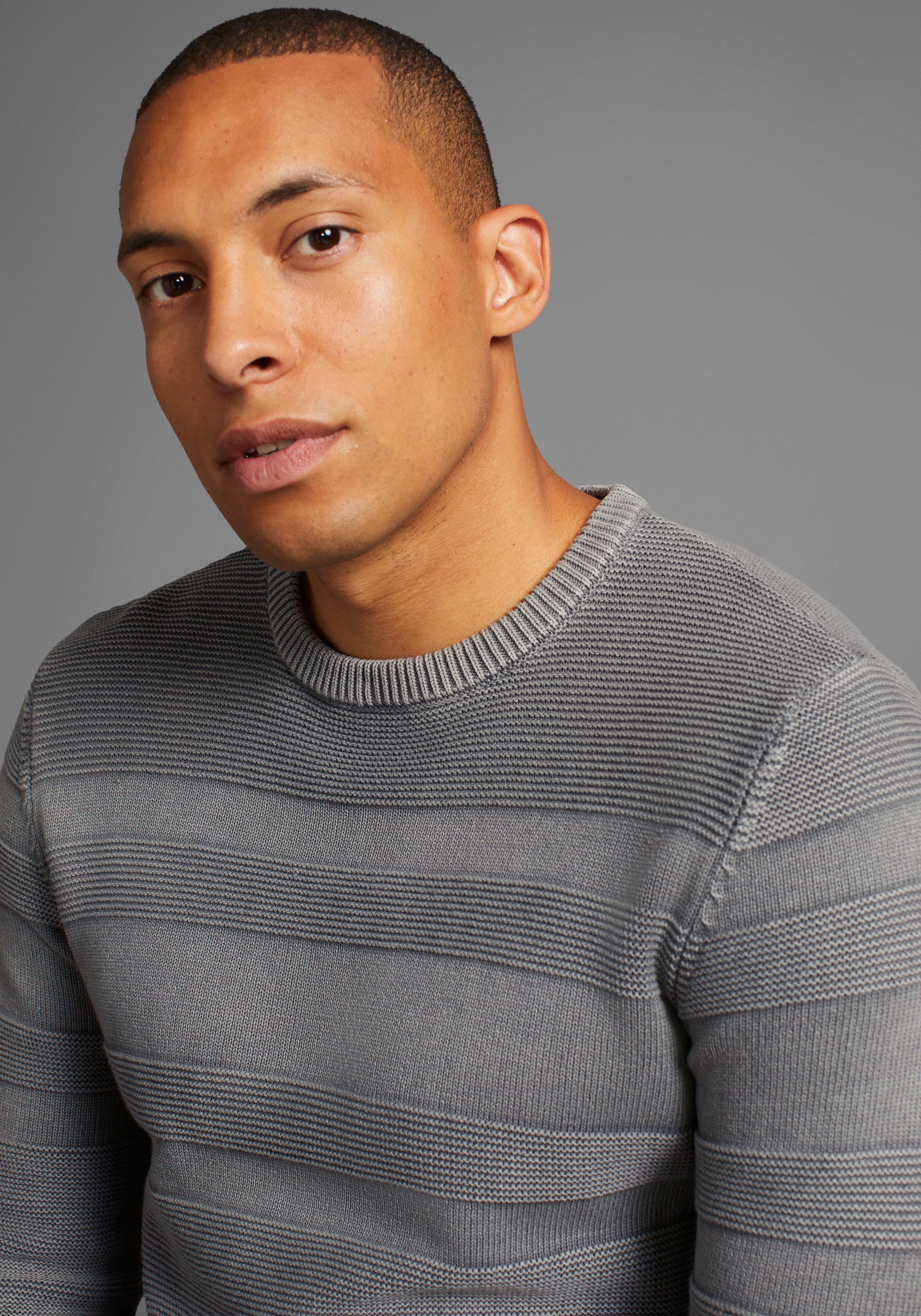 Bruno Banani Jacquardpullover. Reduzierter Preis € 27,99. Unverbindliche Preisempfehlung € 39,99, (€ 27,99 pro 1 Stk)