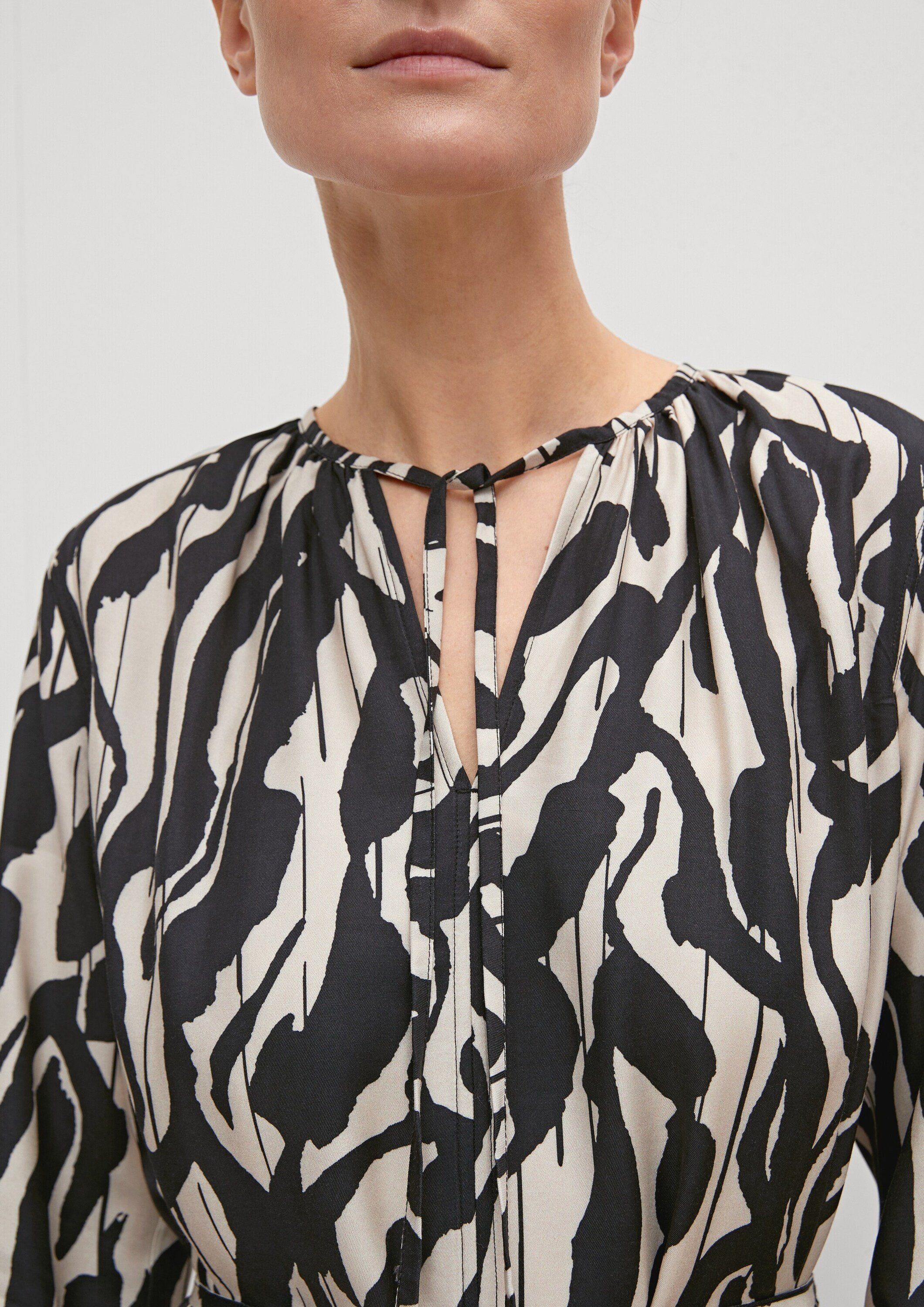 comma Sommerkleid (1-tlg) Drapiert/gerafft