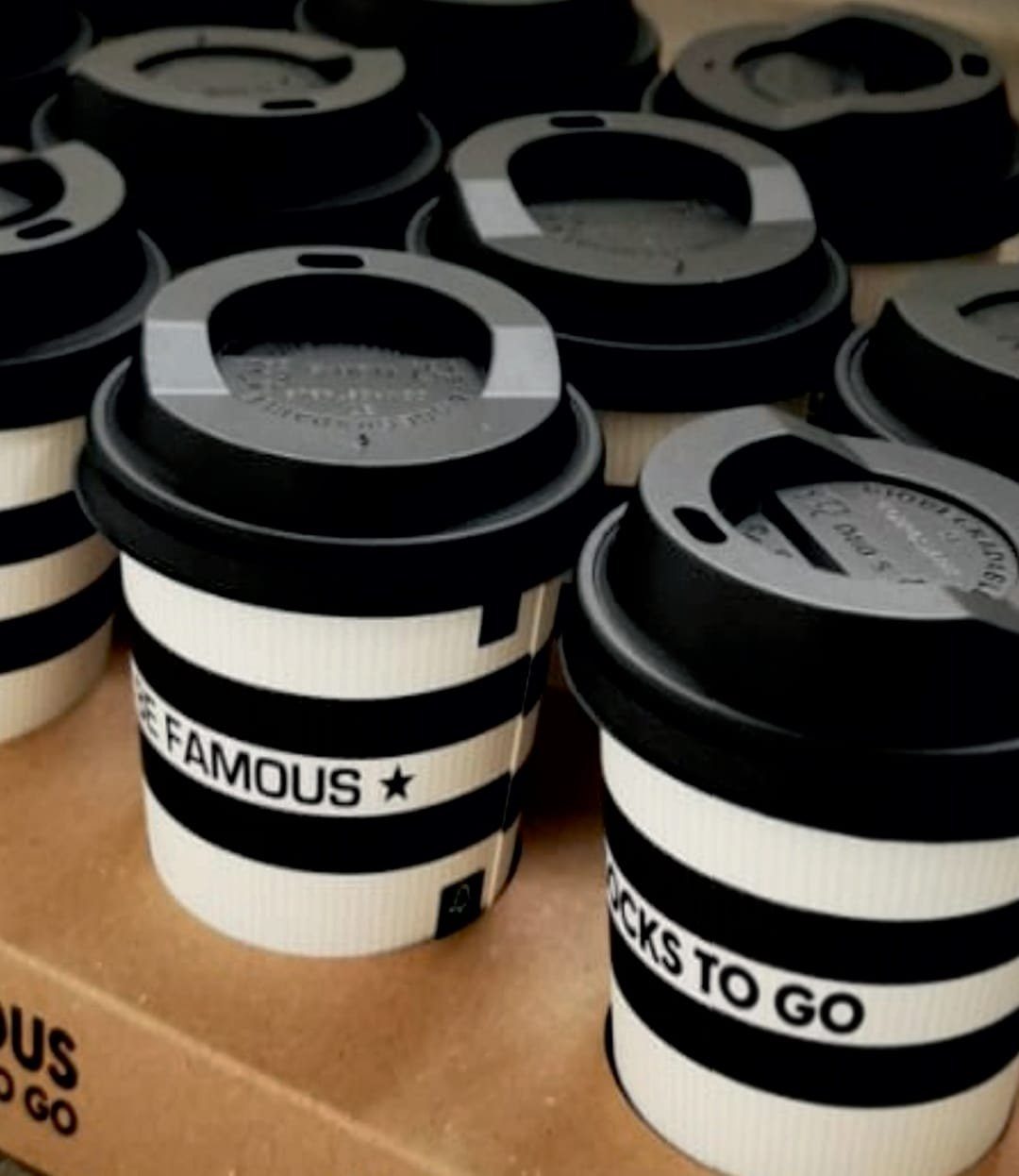 Be Famous Sneakersocken x Socks to günstig online kaufen