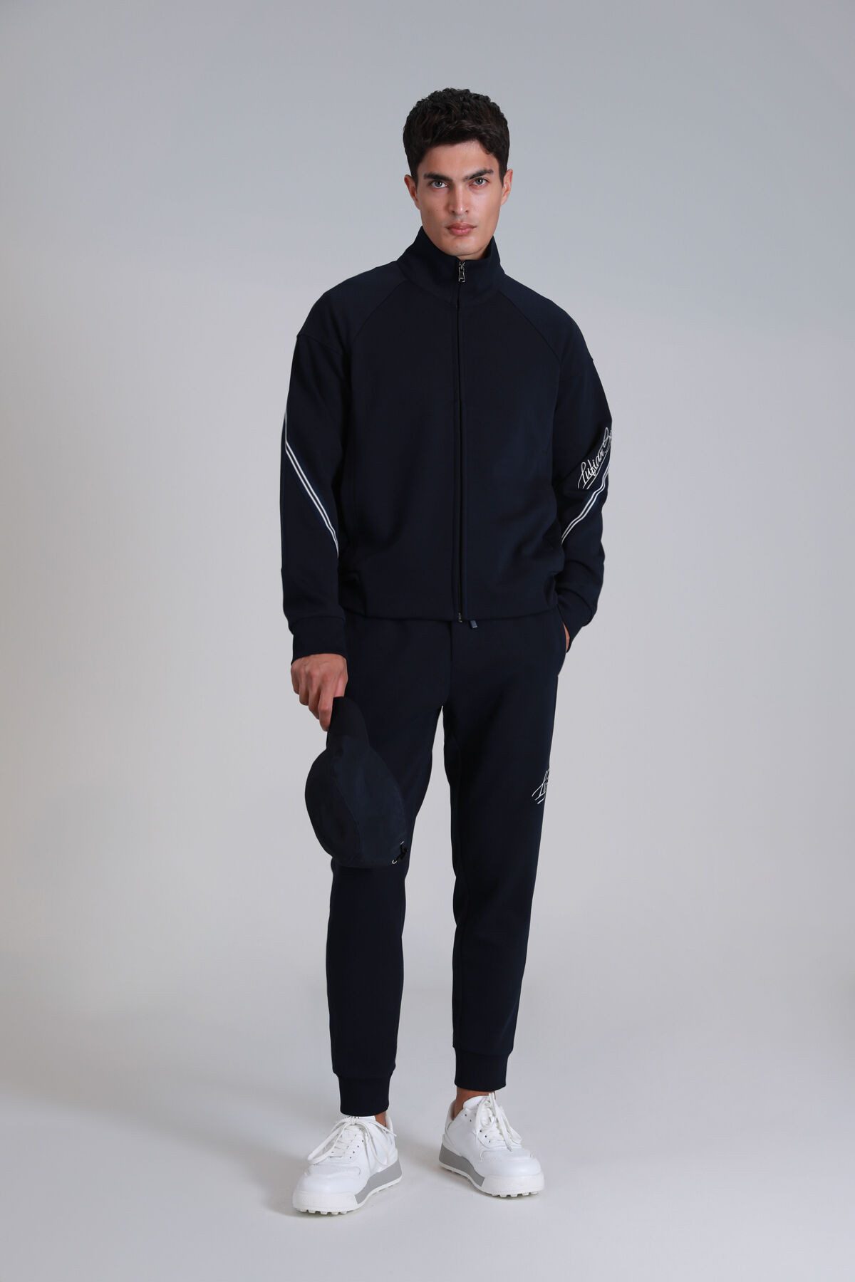 Lufian Trainingshose ROADER (1-tlg) im unifarbenen Design günstig online kaufen