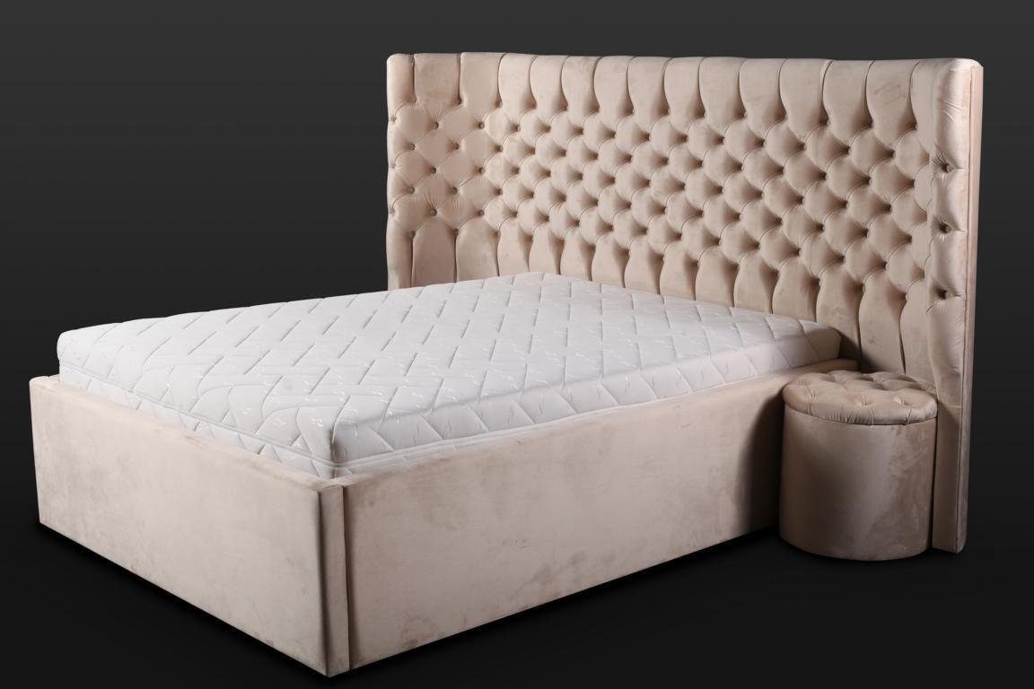 Doppelbett 1x Betten (1-tlg., Made Bett Schlafzimmer Möbel Beiges Bett), Europa in Chesterfield Moderne JVmoebel