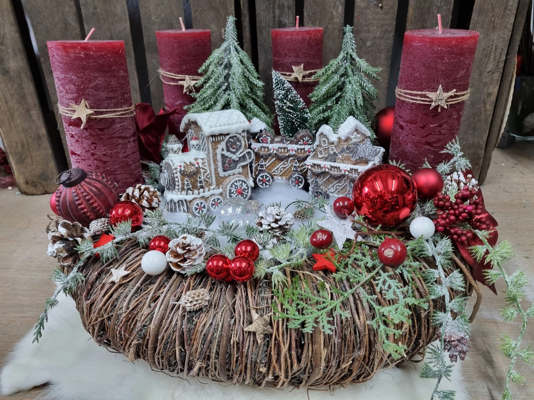 Annimuck Adventskranz Grosser Adventskranz Weihnachtszug dunkelrot D47 cm haltbar