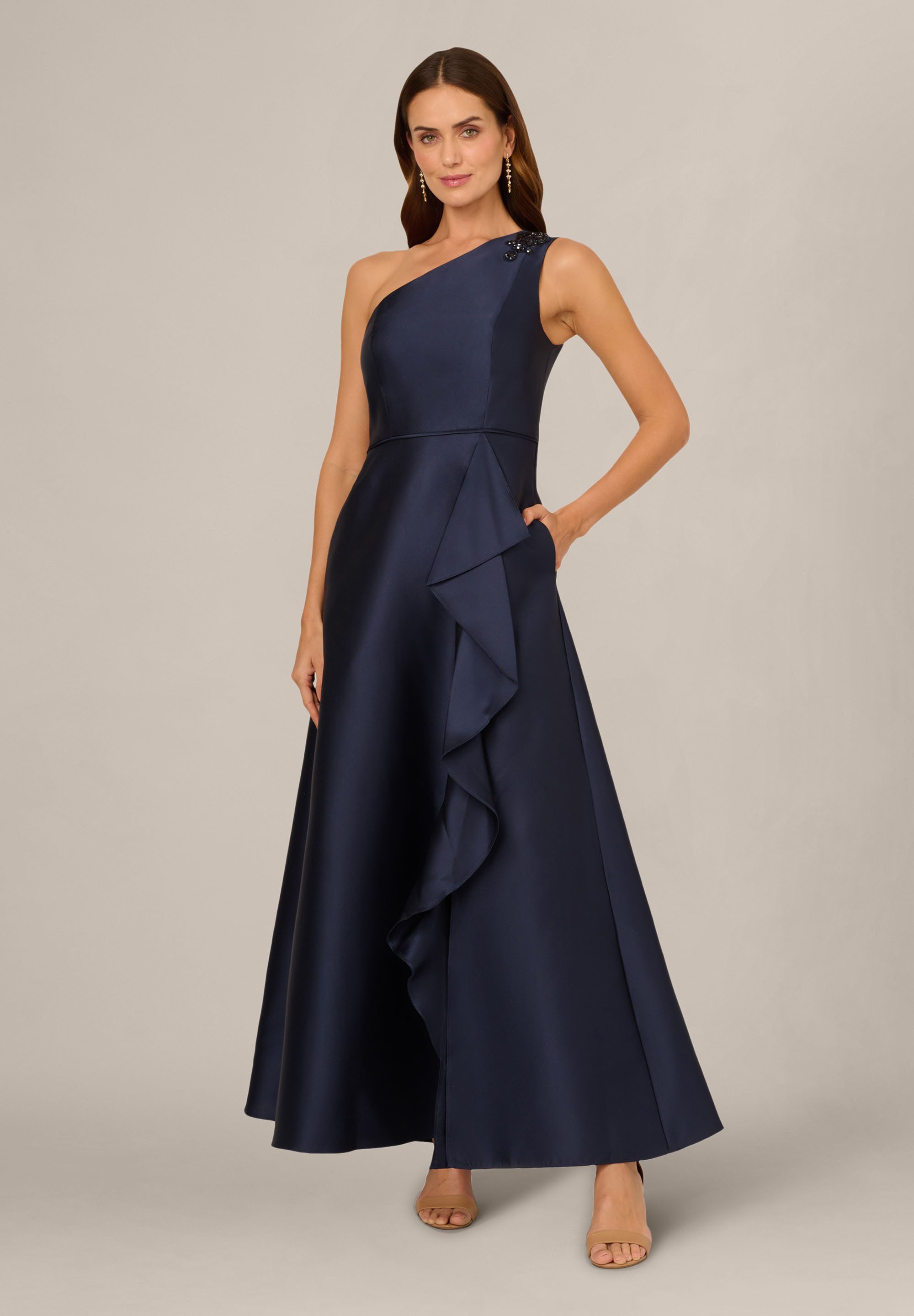 Adrianna Papell Abendkleid One Shoulder Mikado Gown Glamourös, fließend, elegantes Finish