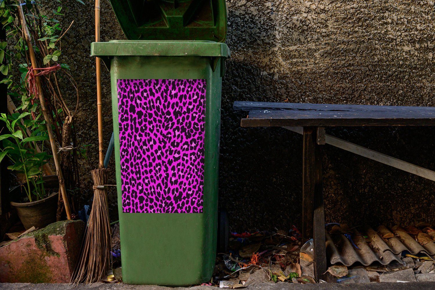 MuchoWow Wandsticker Leopard - Mülleimer-aufkleber, Abfalbehälter - Mülltonne, Sticker, (1 St), Pelz Rosa Container