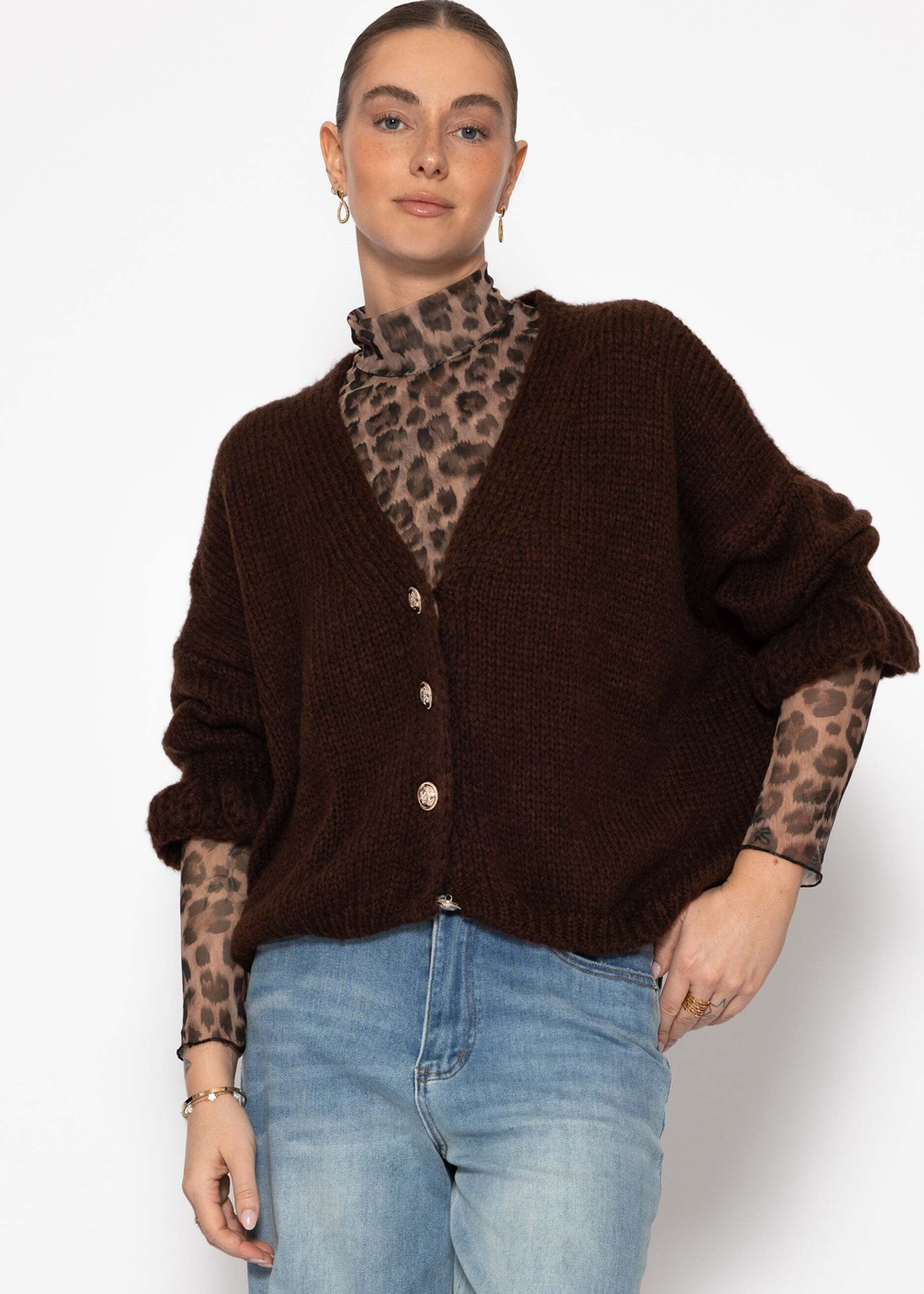 SASSYCLASSY Cardigan Cardigan mit 3/4-Ärmeln für Damen Cozy Cardigan mit Ballonärmeln und Knopfleiste und Volants