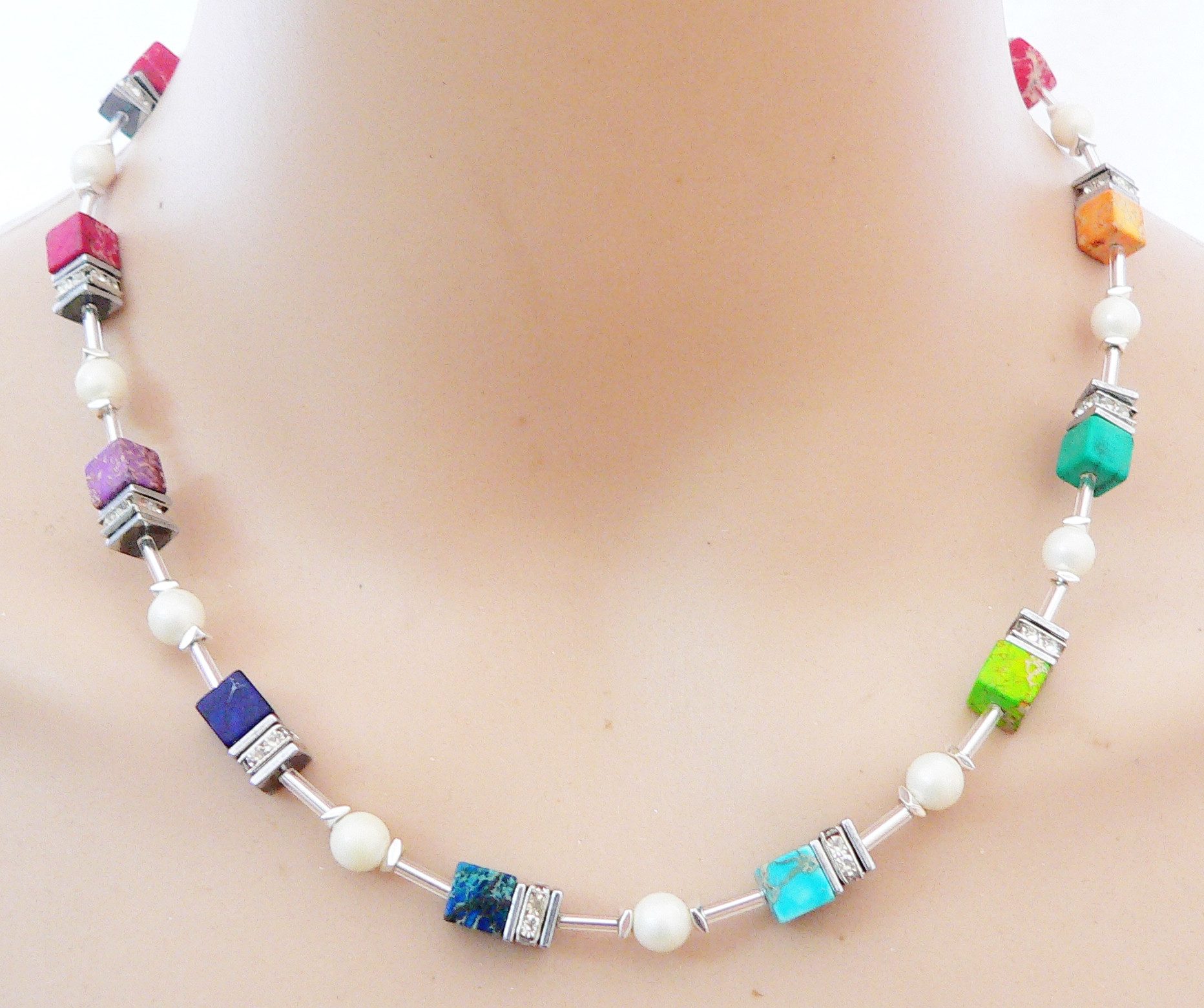 traumschmuck Collier 690. Collier Edelstein Jaspis Würfel Muschelperle Stra günstig online kaufen