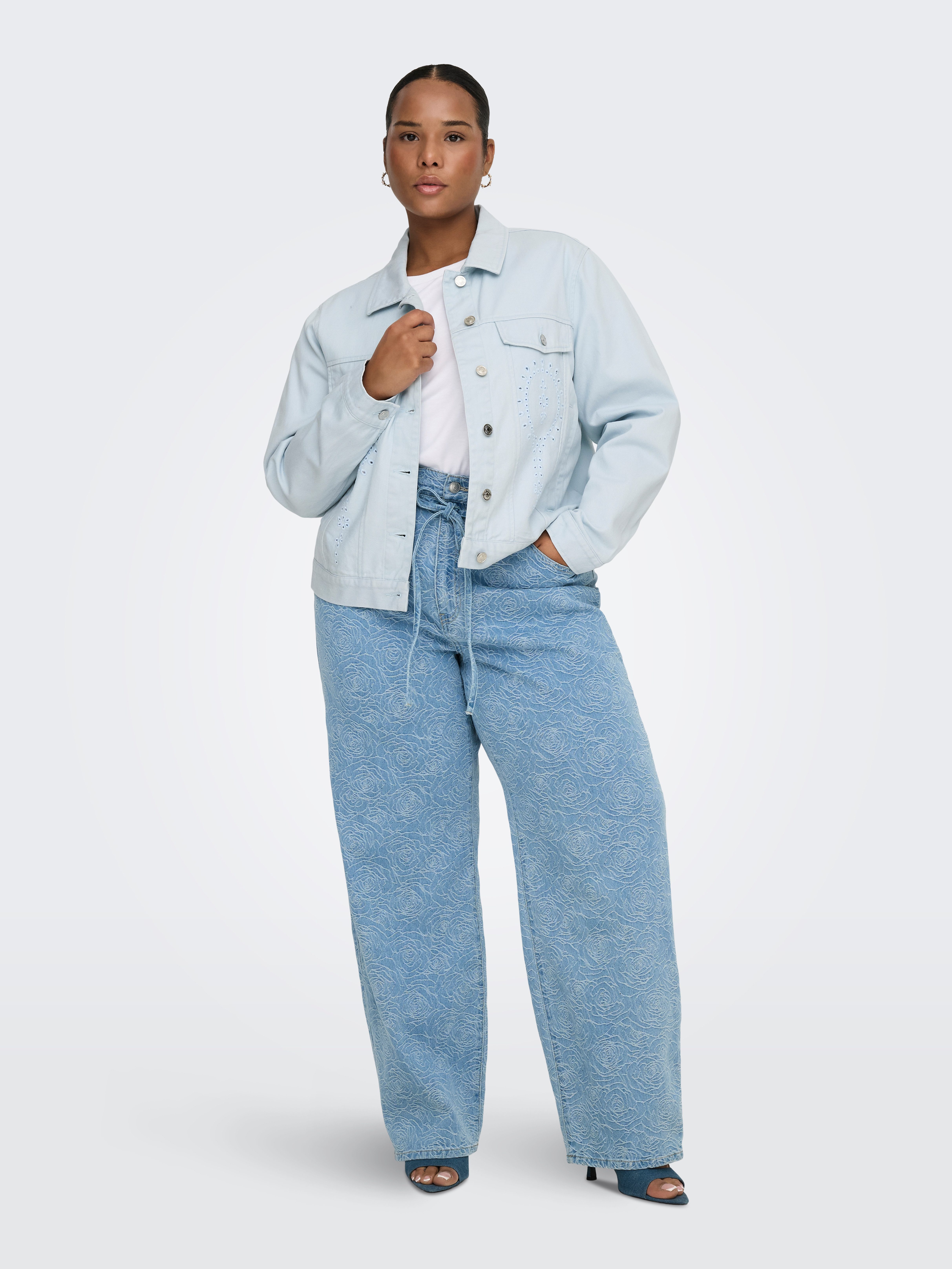 ONLY CARMAKOMA Jeansjacke CARELSA CROCHET DENIM JACKET OTW mit Stickerei Detail – Bild 4 von 5