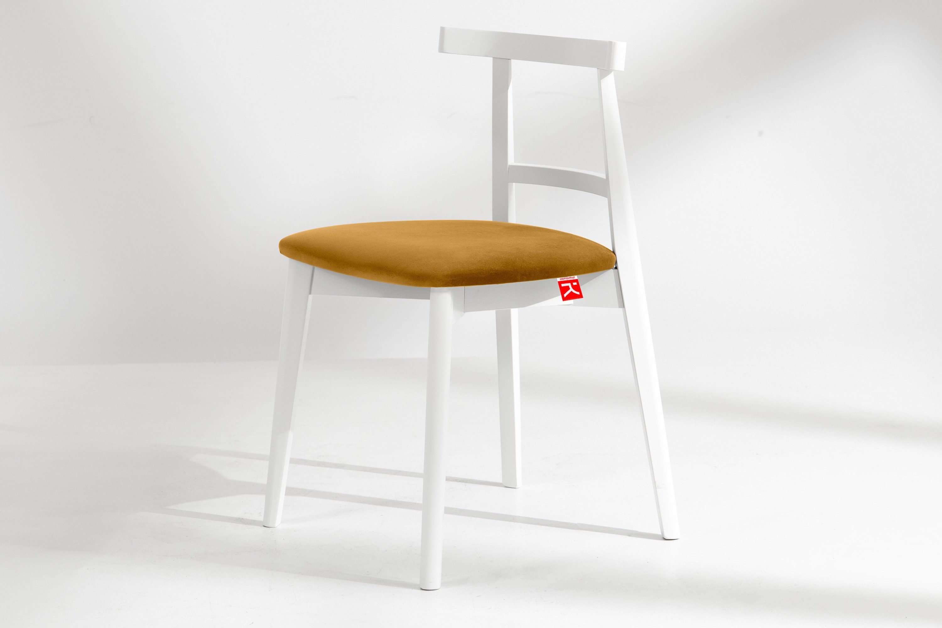 KONSIMO® Holzstuhl Esstischstühle LILIO Holzstühle, Polsterstühle 2 St., Japandi (weiße Rahmenfarbe), hergestellt in der EU, Buchenholzrahmen, fertigmontiert