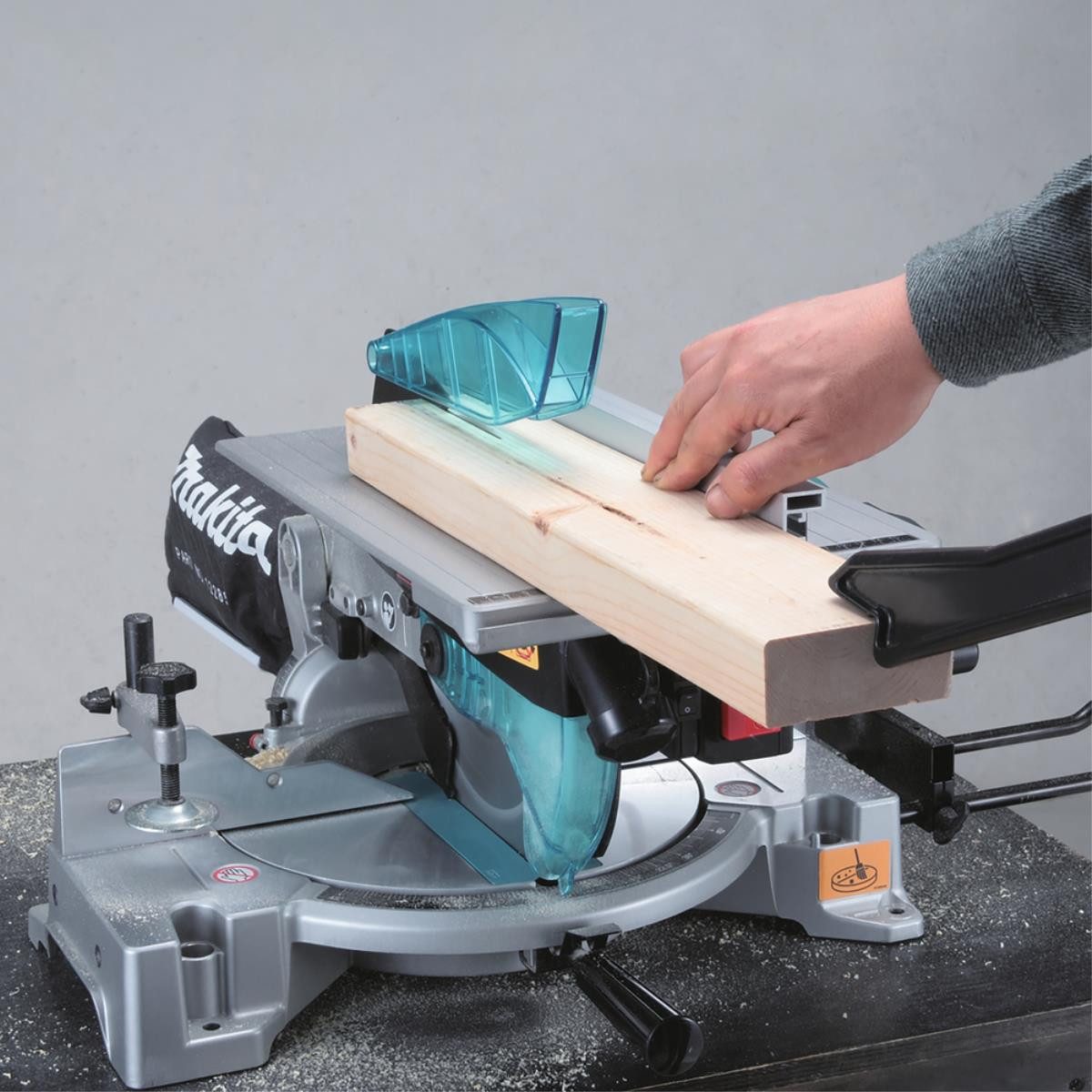 Makita Akku-Tischkreissäge Makita Tisch-Kapp- und Gehrungssäge günstig online kaufen