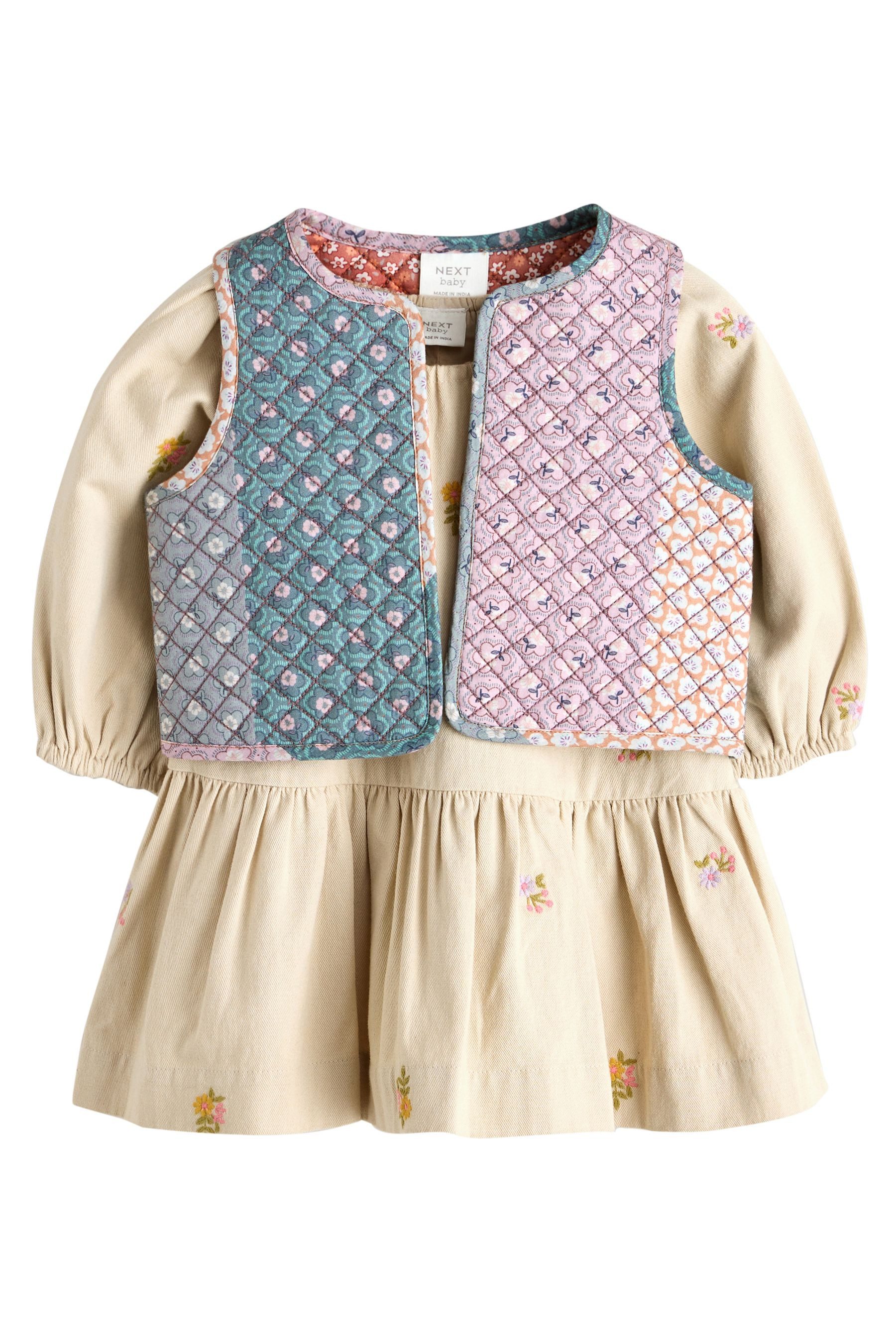 Next Blusenkleid Babykleid und Weste, 2-teiliges Set. (2-tlg)