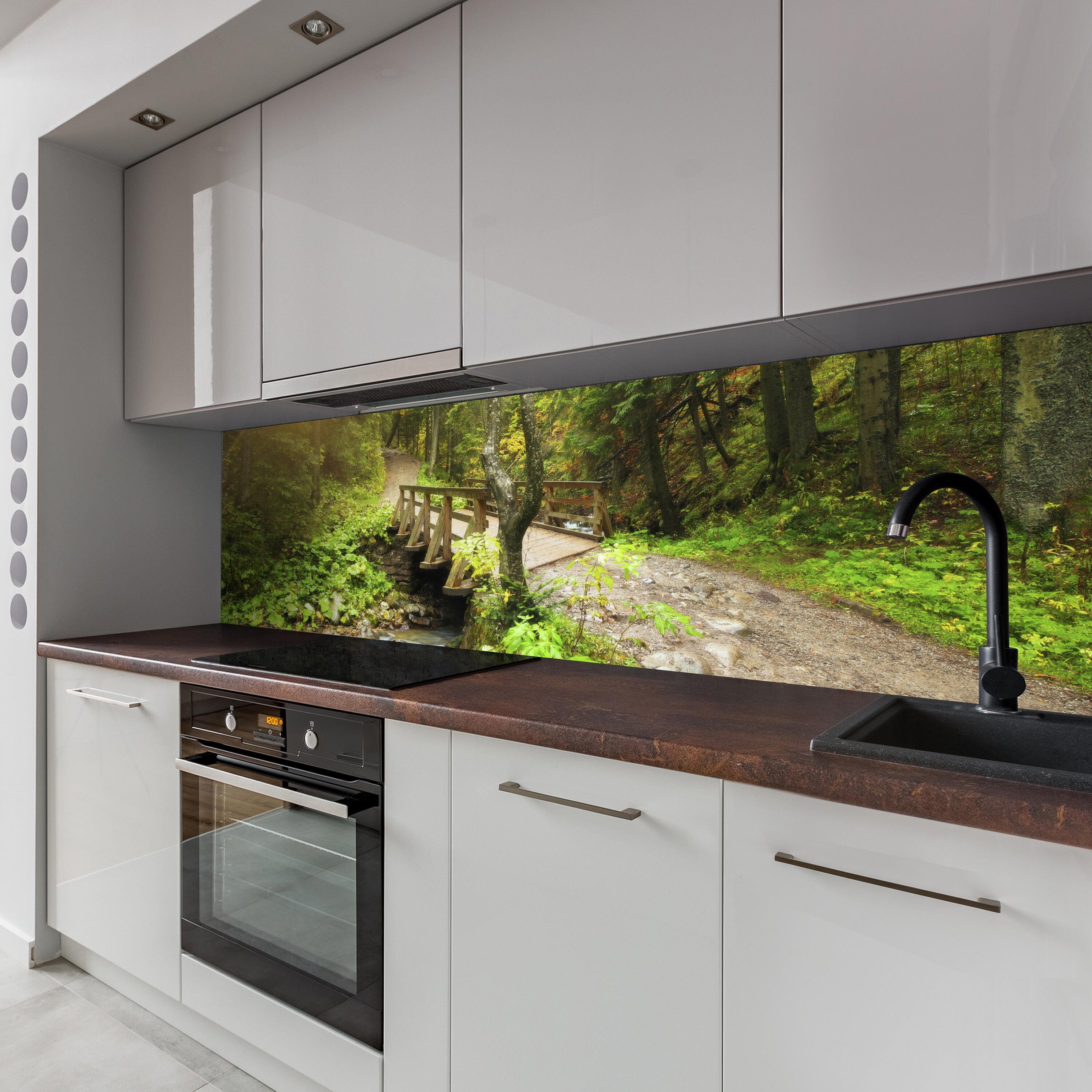 wandmotiv24 Küchenrückwand Waldweg mit Premium in versch. Größen Hartschaum Bach, (1-tlg), Nischenrückwand