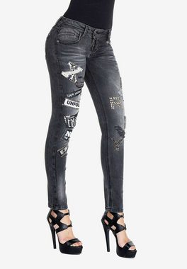 Cipo & Baxx Slim-fit-Jeans WD308 mit coolen Patches und Nieten