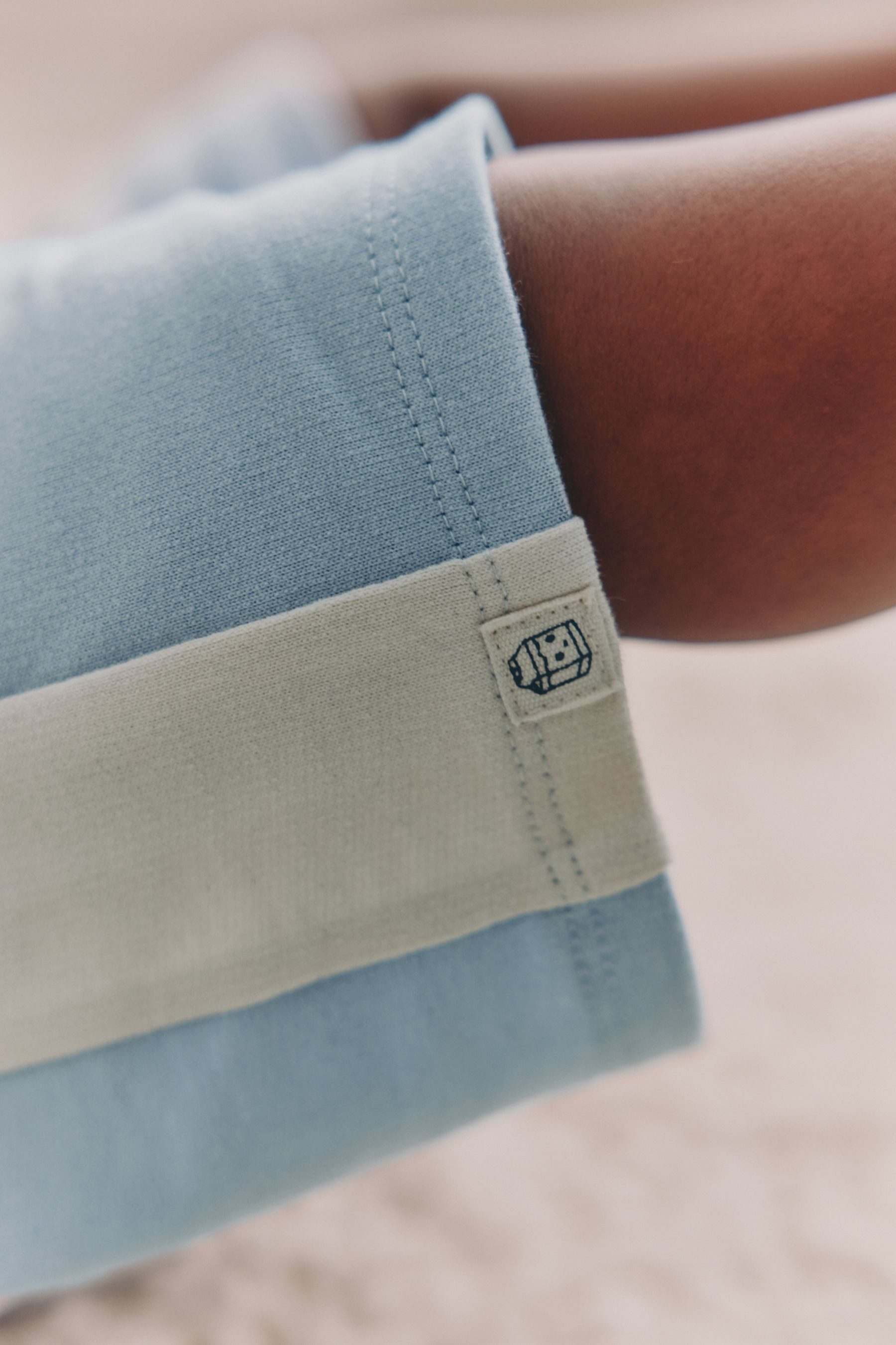 Next Pullover & Shorts Baby Sweatshirt und Shorts im Set (2-tlg)