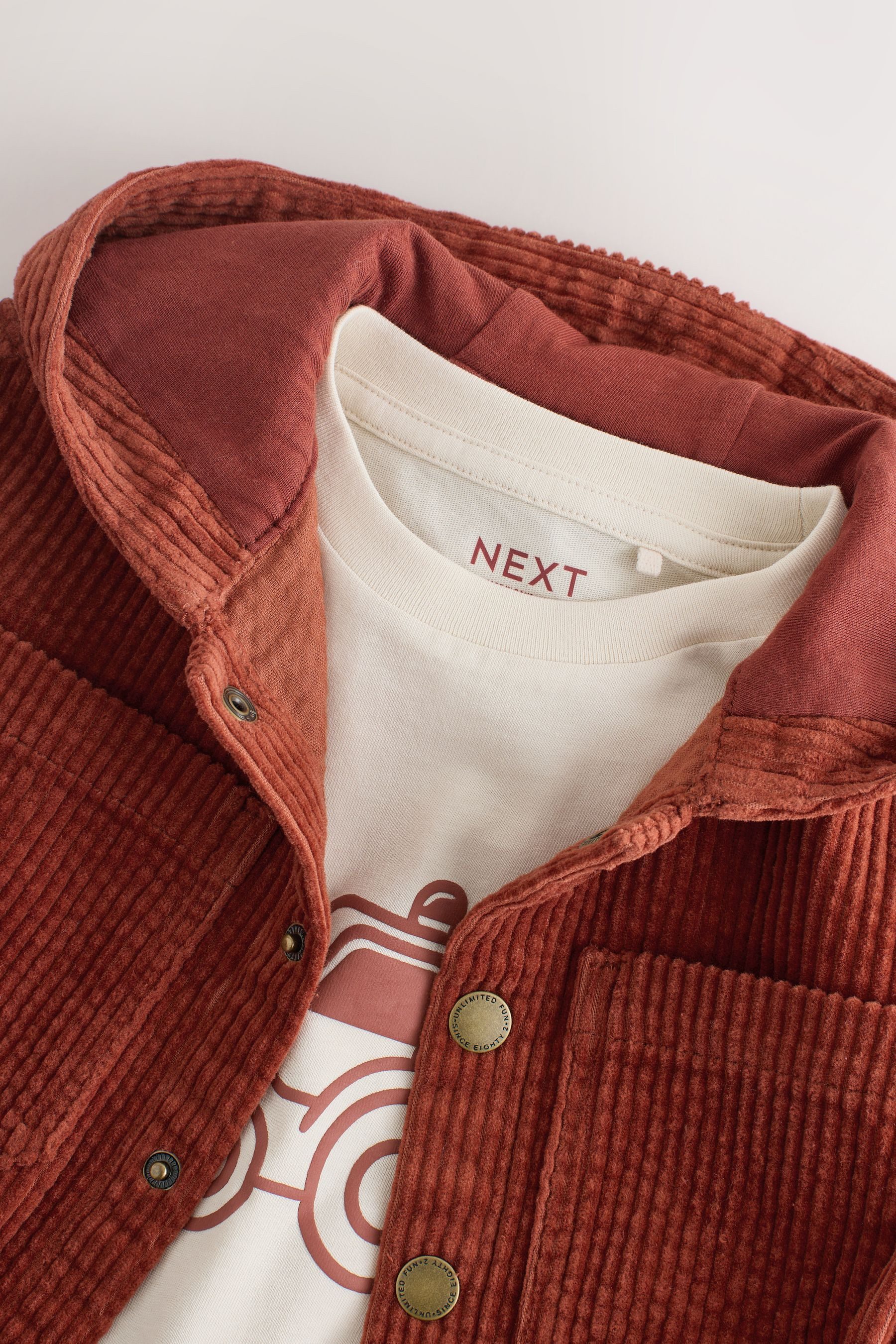 Next Outdoorhemd Cordjacke mit Kapuze und T-Shirt, 2er-Set (2-tlg)