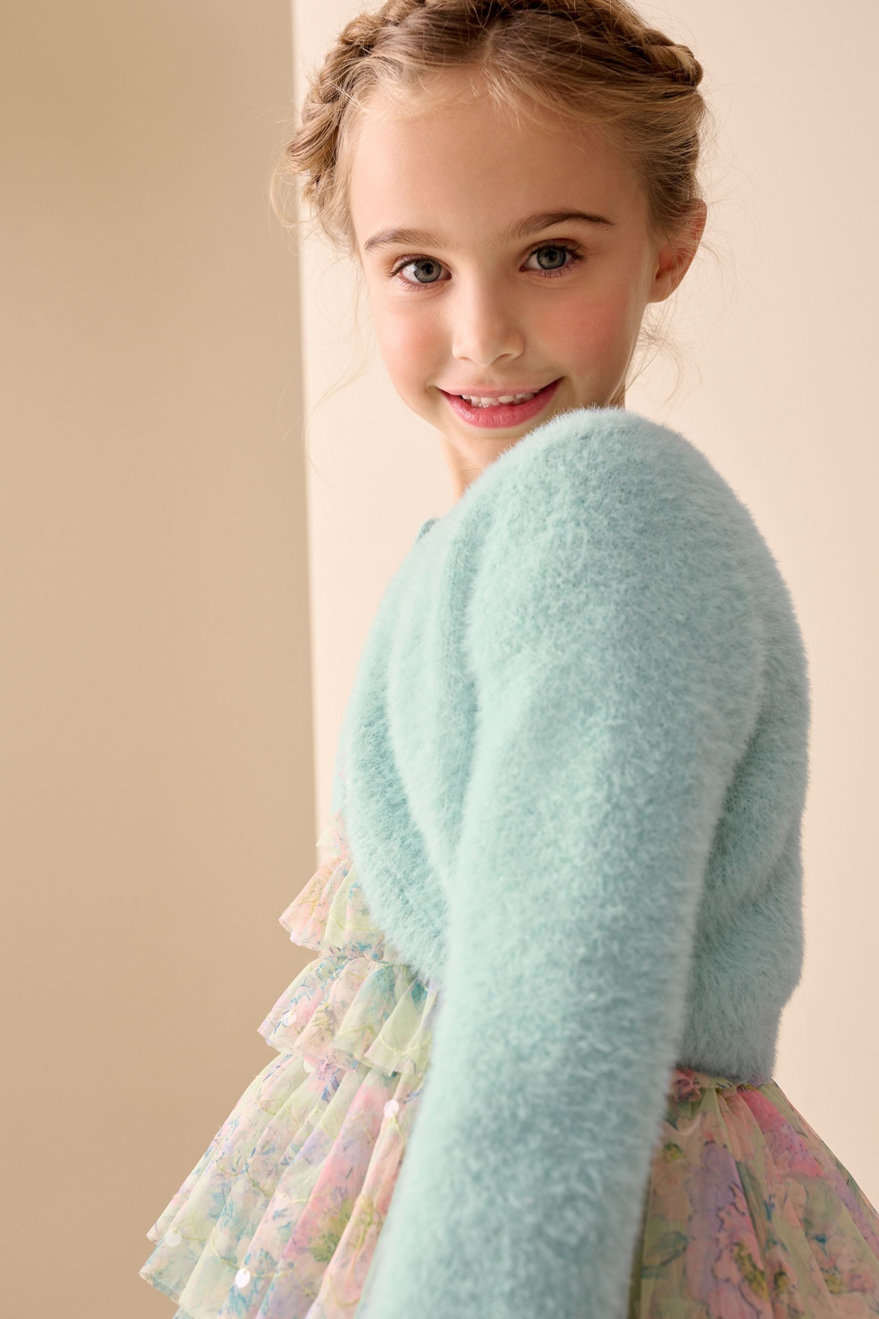 Next Strickjacke Flauschiger Bolero für besondere Anlässe (1-tlg)