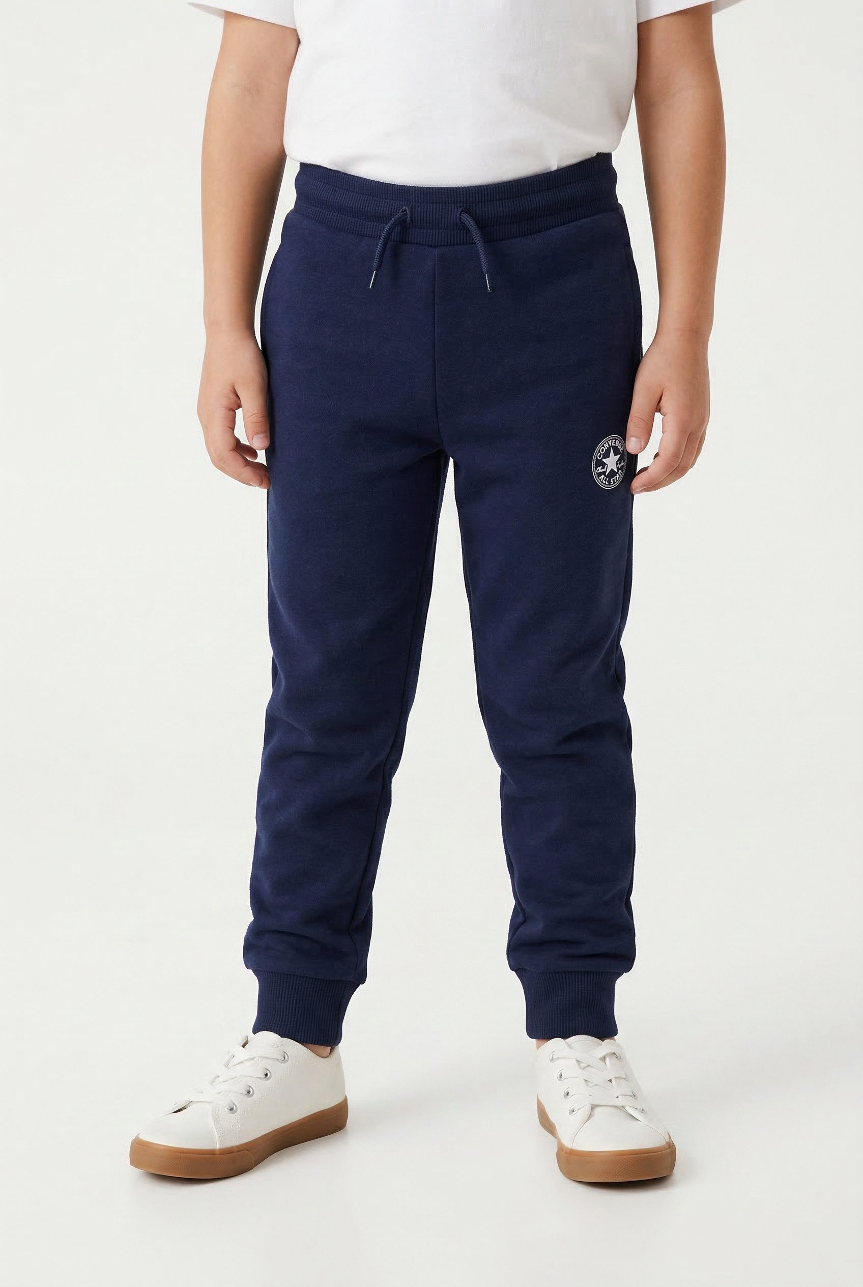 Converse Jogginghose CNVB SIGNATURE CHUCKPATCH JGGR für Freizeit und Training, weiche Sweatware, normale Weite