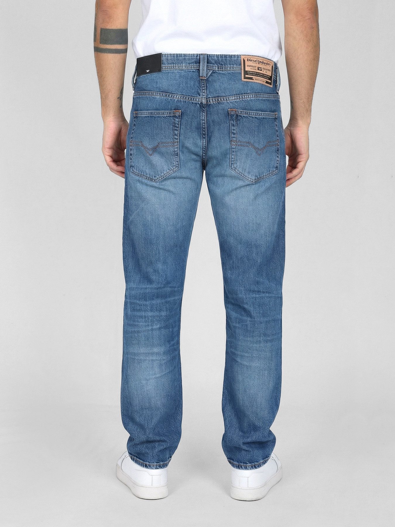 Diesel Straight-Jeans Leicht & Supersoft ohne Stretch - MARKEE R68DX - Läng günstig online kaufen