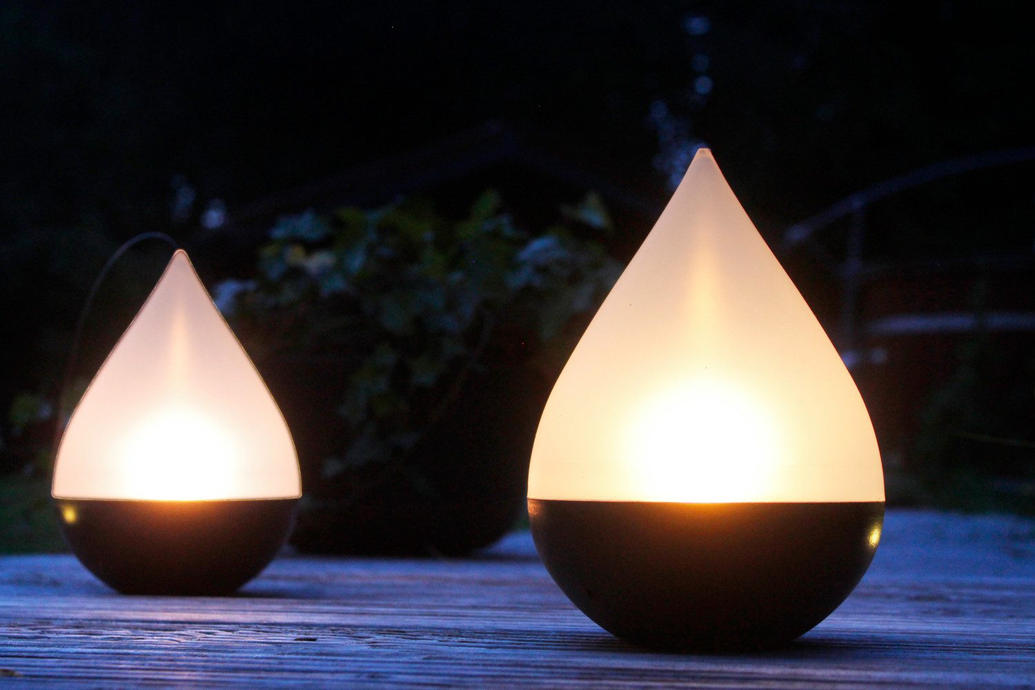 Arnusa LED Solarleuchte Gartenlampe Tropfen 3er Set Laterne Solar Tischleuchte hängend, Dämmerungssensor, LED fest integriert, Warm-Weiß, zum Aufhängen oder Stellen