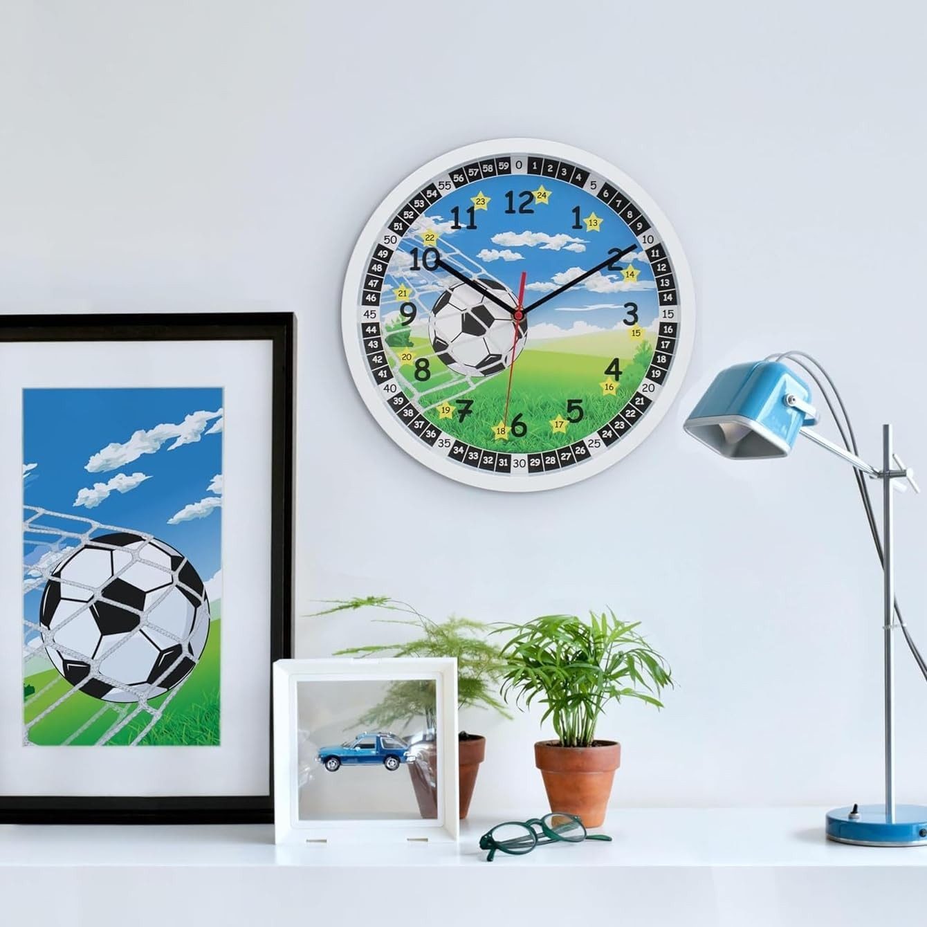 K&L Wall Art Wanduhr Fußball Lernuhr Junge Kinderzimmer Wanduhr (leise Kinderuhr mit Quarz Uhrwerk ohne Ticken)