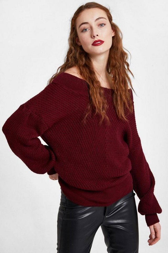 OXXO Carmenpullover mit figurumspielender Form OXXO Carmenpullover mit figurumspielender Form