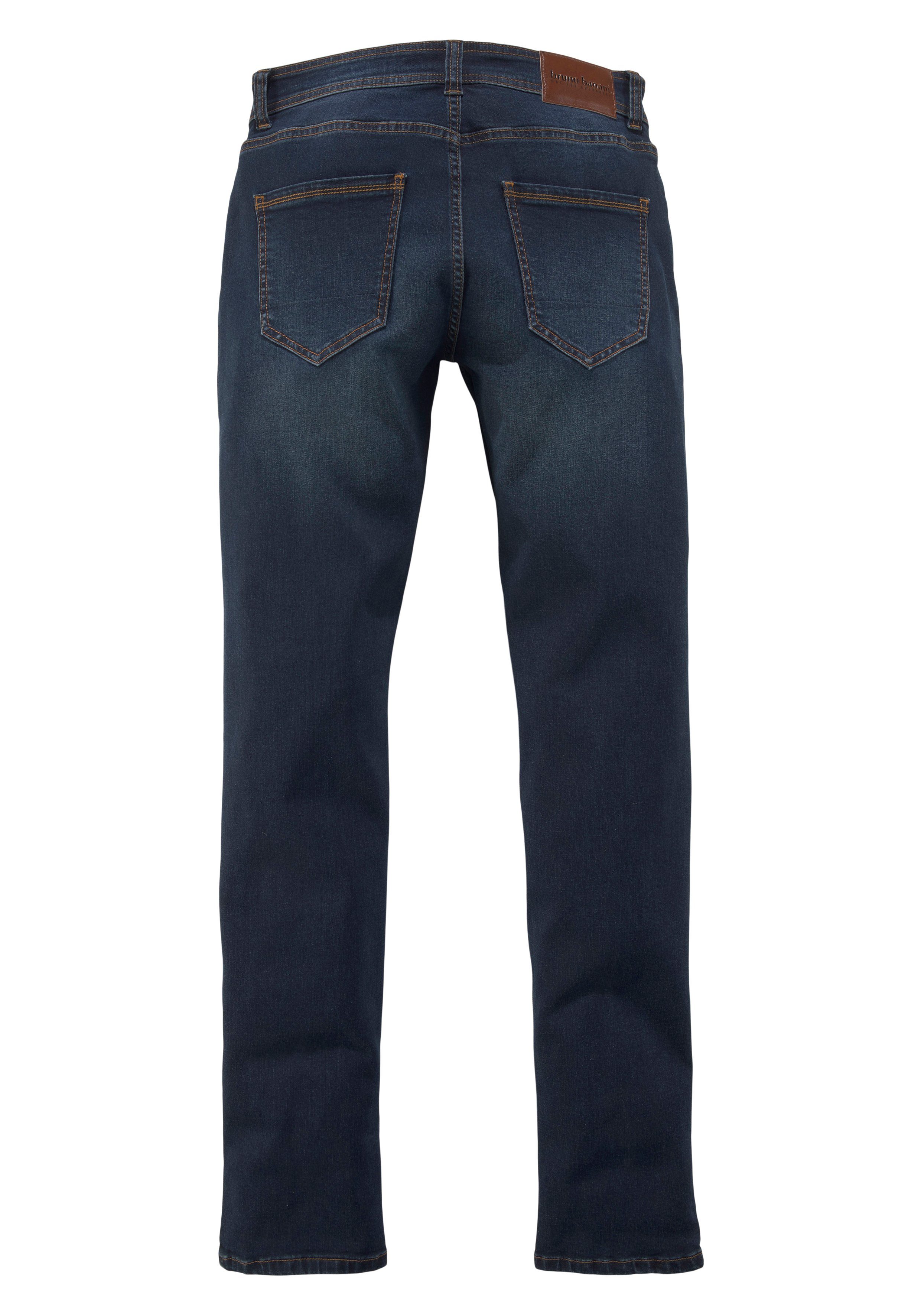 Bruno Banani Slim-fit-Jeans Grady schmale Beinweite, niedrige Leibhöhe, figurbetonte Silhouette