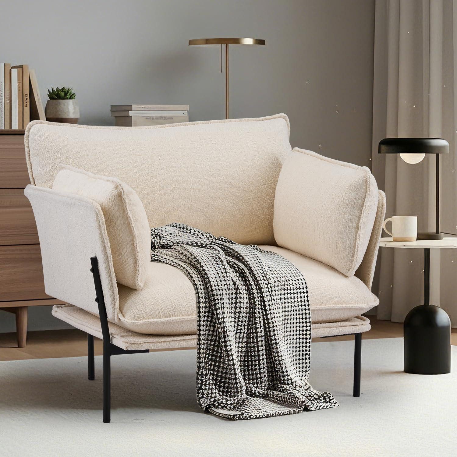 LuxusKollektion Loungesessel Loungesessel Boucle Metallbeine Akzentstuhl Polstersessel 1 Creme