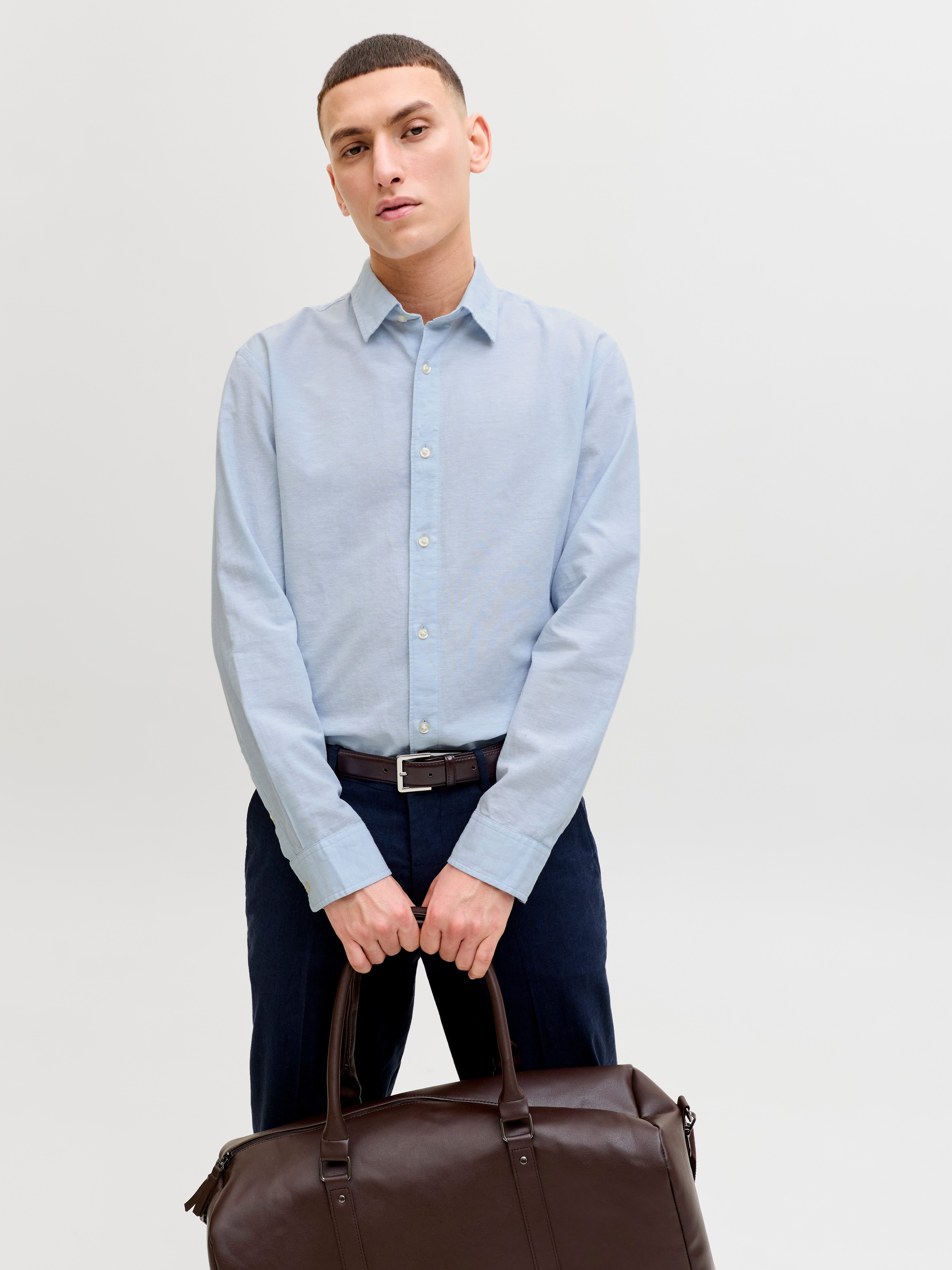 Jack & Jones Langarmhemd JJEBREEZE LINEN BLEND SHIRT L/S SN mit Knopfleiste – Bild 2 von 5