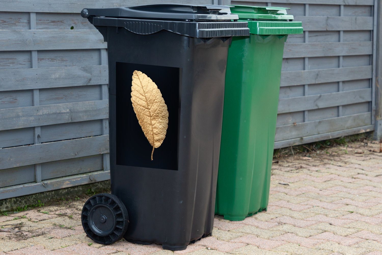 MuchoWow Wandsticker Baum Blatt - St), Container, Schwarz (1 Gold und Mülleimer-aufkleber, Mülltonne, - Sticker, Abfalbehälter