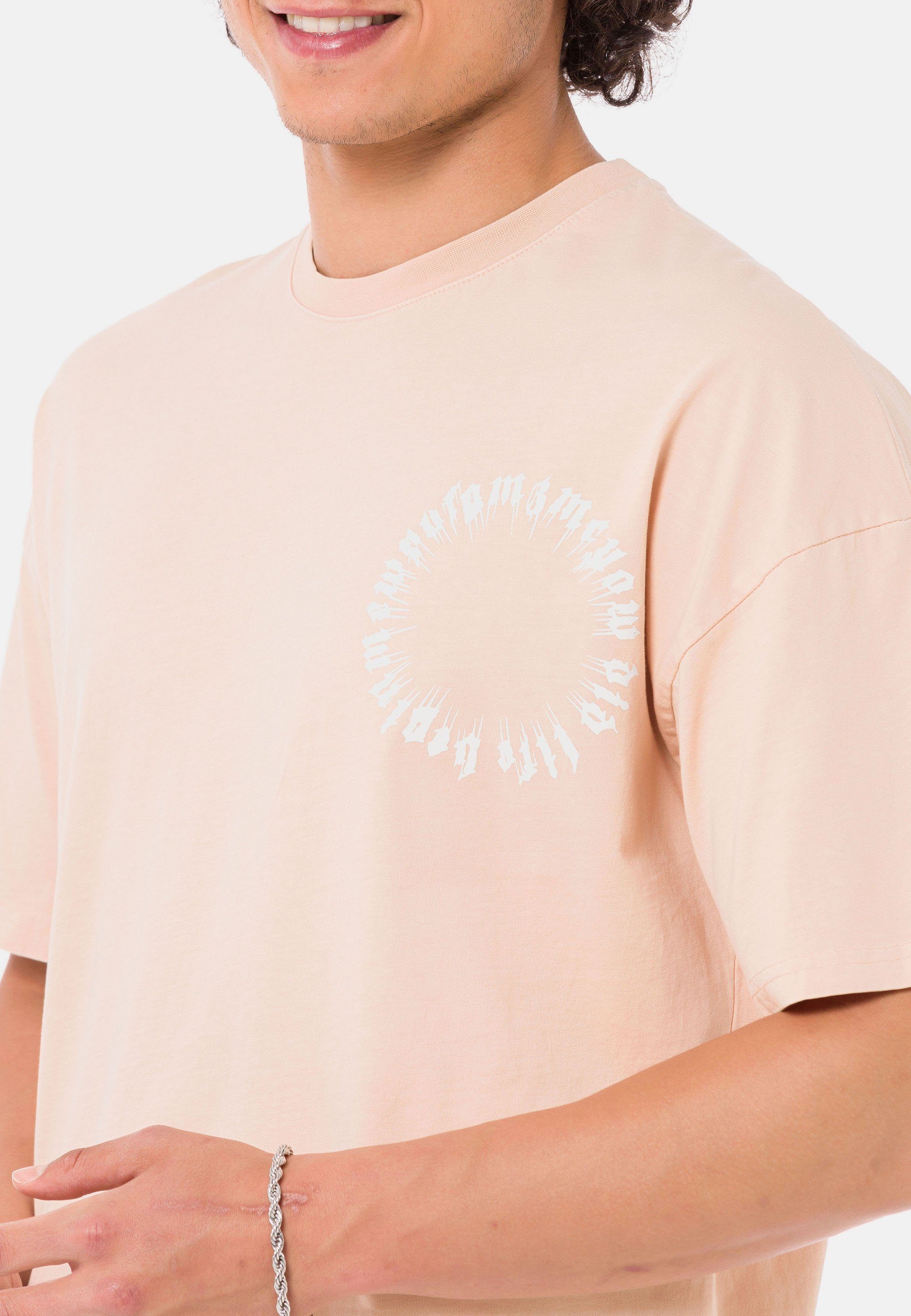 RedBridge T-Shirt Runcorn mit großflächigem beige auf Print dem Rücken