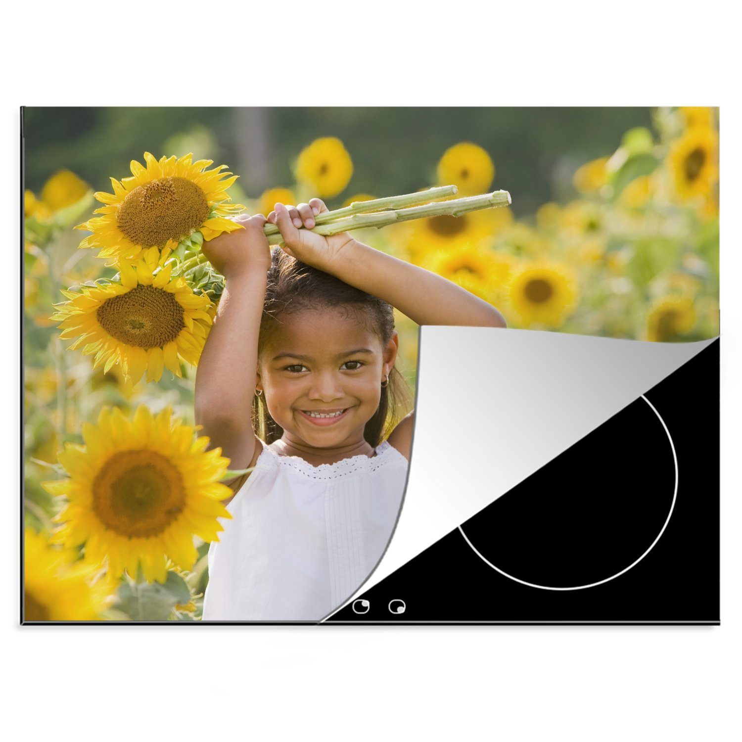 MuchoWow Herdblende-/Abdeckplatte Kleines Mädchen hat zwei Sonnenblumen über dem Kopf, Vinyl, (1 tlg), 70x52 cm, Mobile Arbeitsfläche nutzbar, Ceranfeldabdeckung