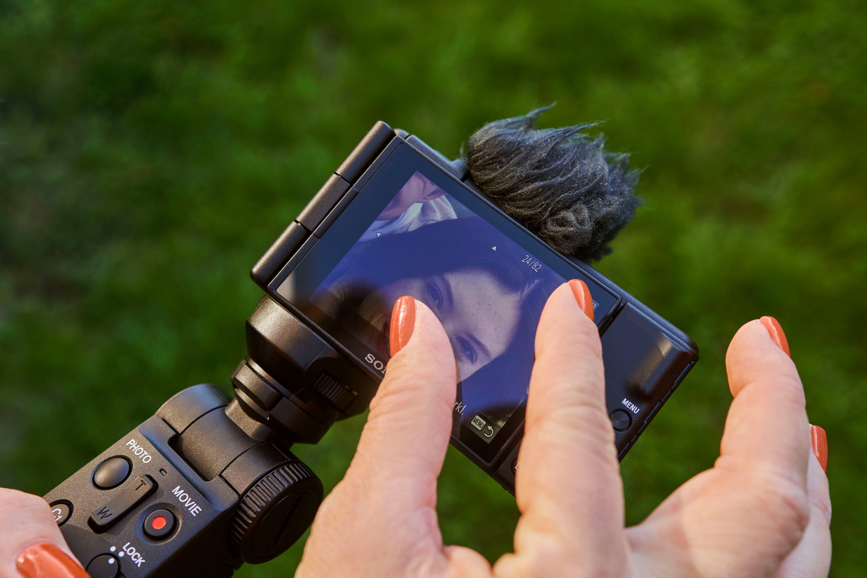 Sony ZV-1F Kompaktkamera (ZEISS Tessar Elemente in 6 Gruppen, WLAN) Objektiv, 6 MP, Bluetooth, T* 20,1