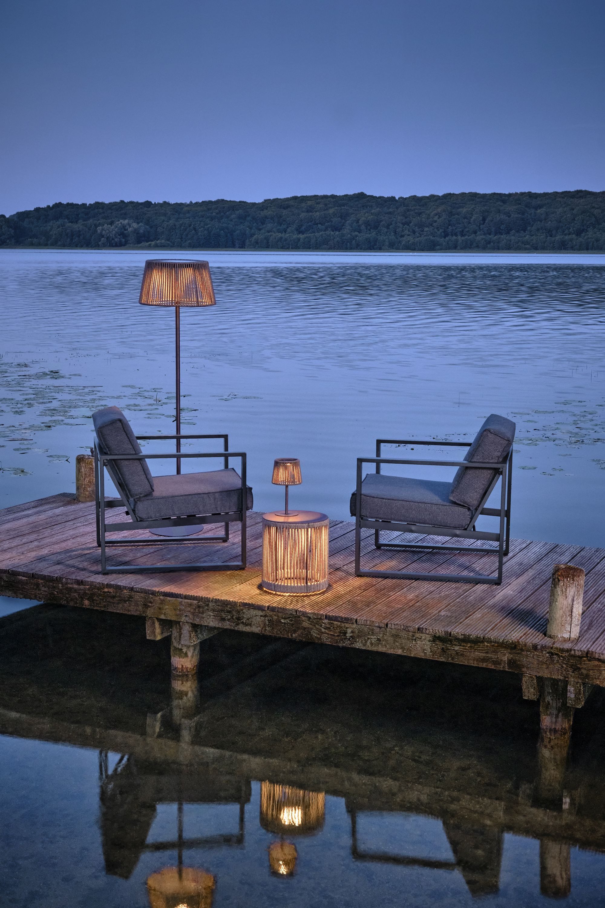 PHILIPPI Sitzhocker Lumen, LED, solarbetrieben, 3 Lichtstufen, dunkelbraun, 33x33x36,5 cm