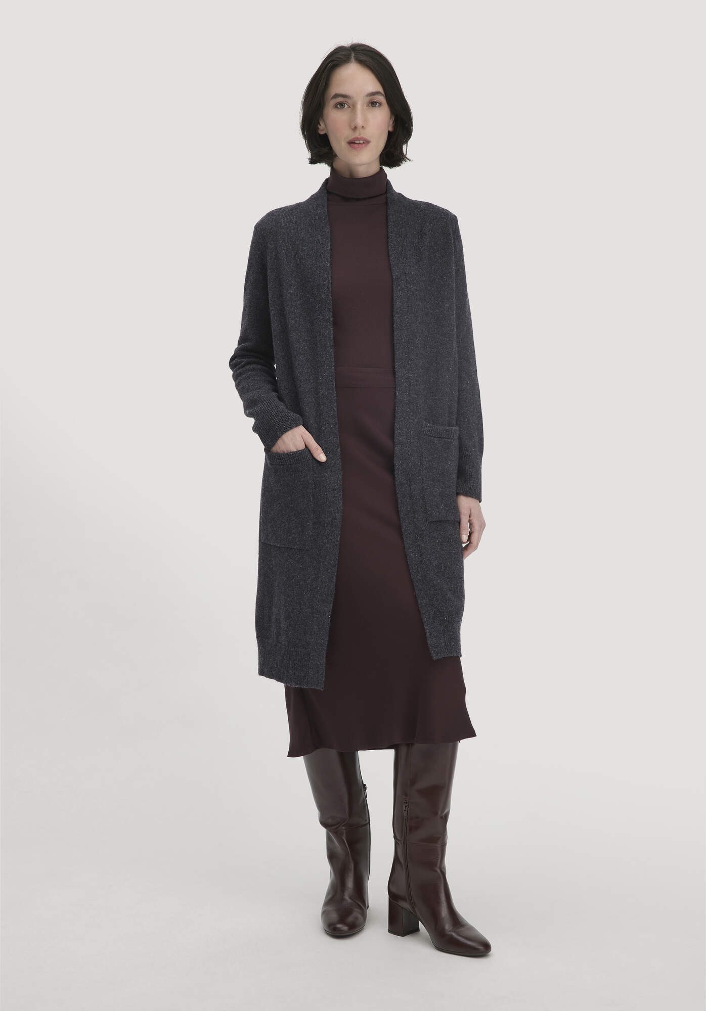 Hessnatur Strickjacke Relaxed aus Bio-Schurwolle mit Bio-Baumwolle (1-tlg) günstig online kaufen