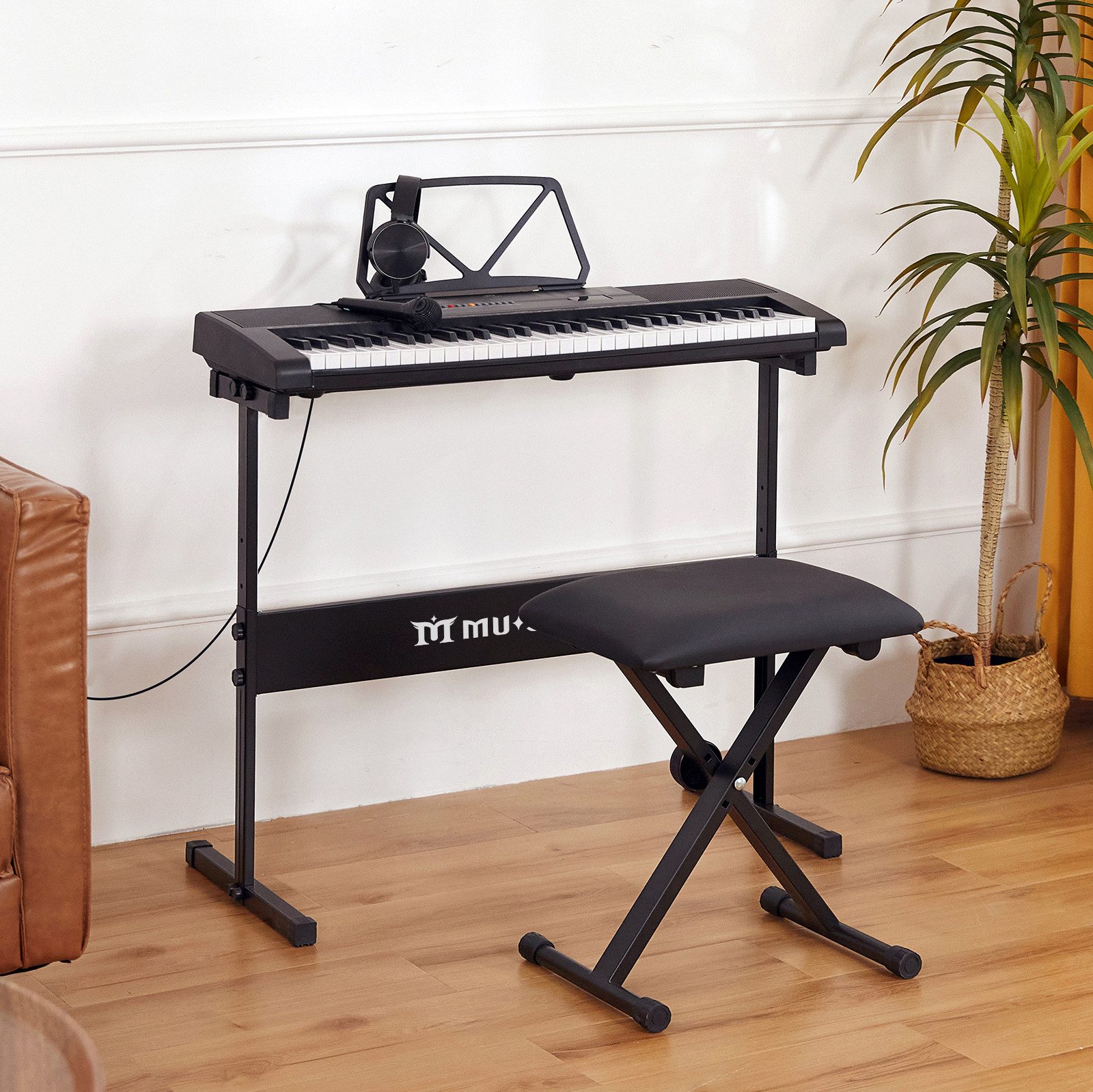 MUSTAR Digitalpiano 61 beleuchtete Tasten mit Touch-Funktion, Tragbares E-Piano (mit Klavierhocker), mit intelligentem Unterricht, Ständer, Hocker, Kopfhörer & USB