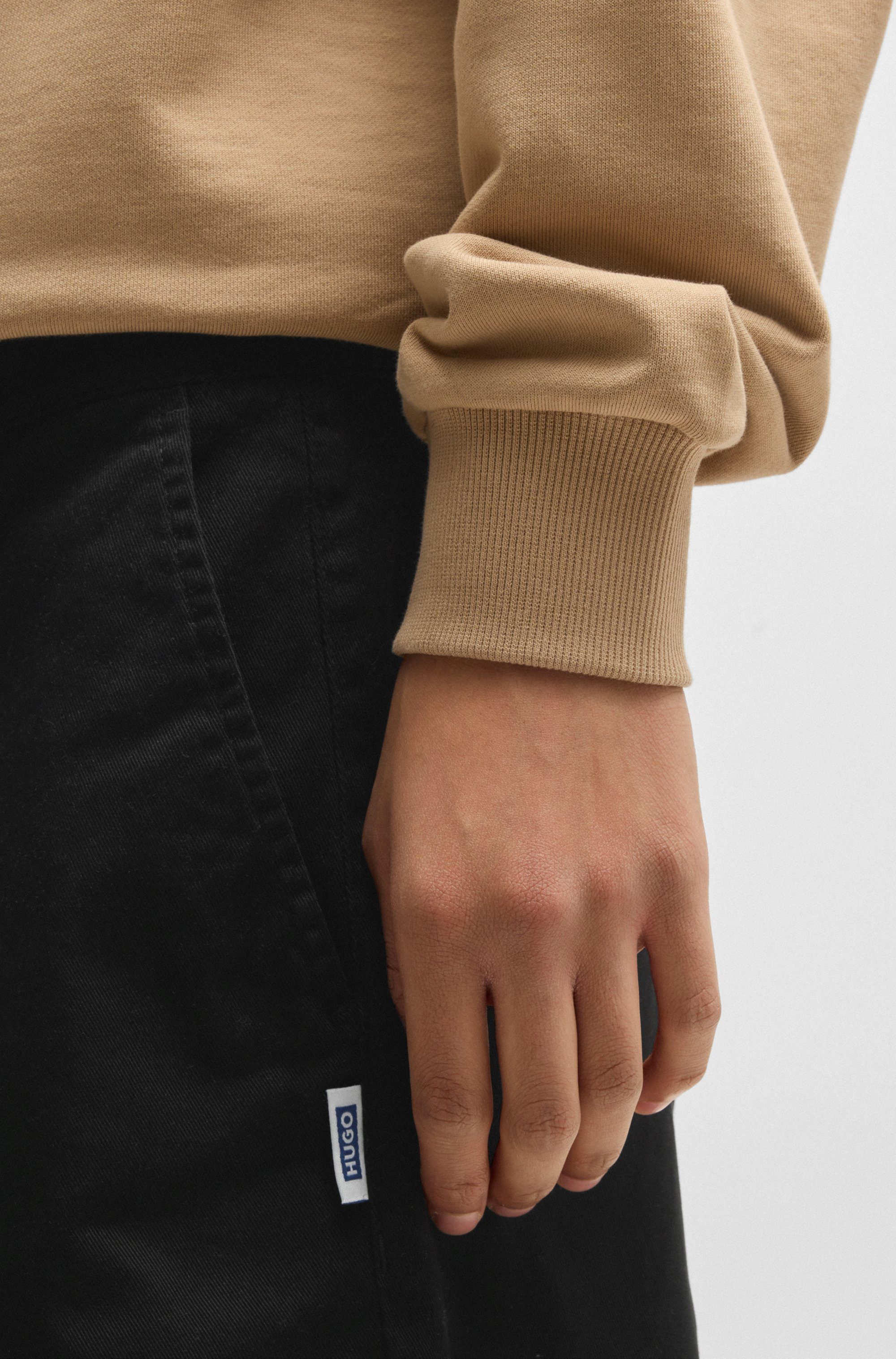 HUGO Shorts Dante mit Flag-Label