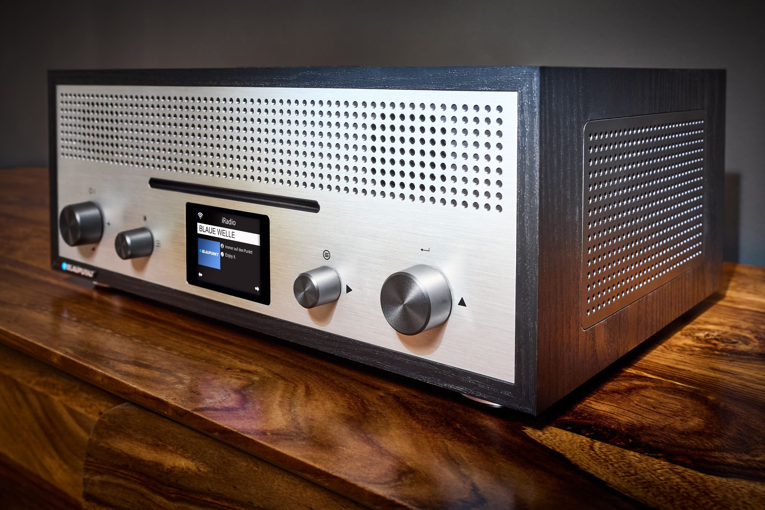 Blaupunkt Milano Digitalradio (DAB) (Digitalradio (DAB), Slot-In CD-Laufwerk zum Abspielen von Audio- und MP3-CDs)