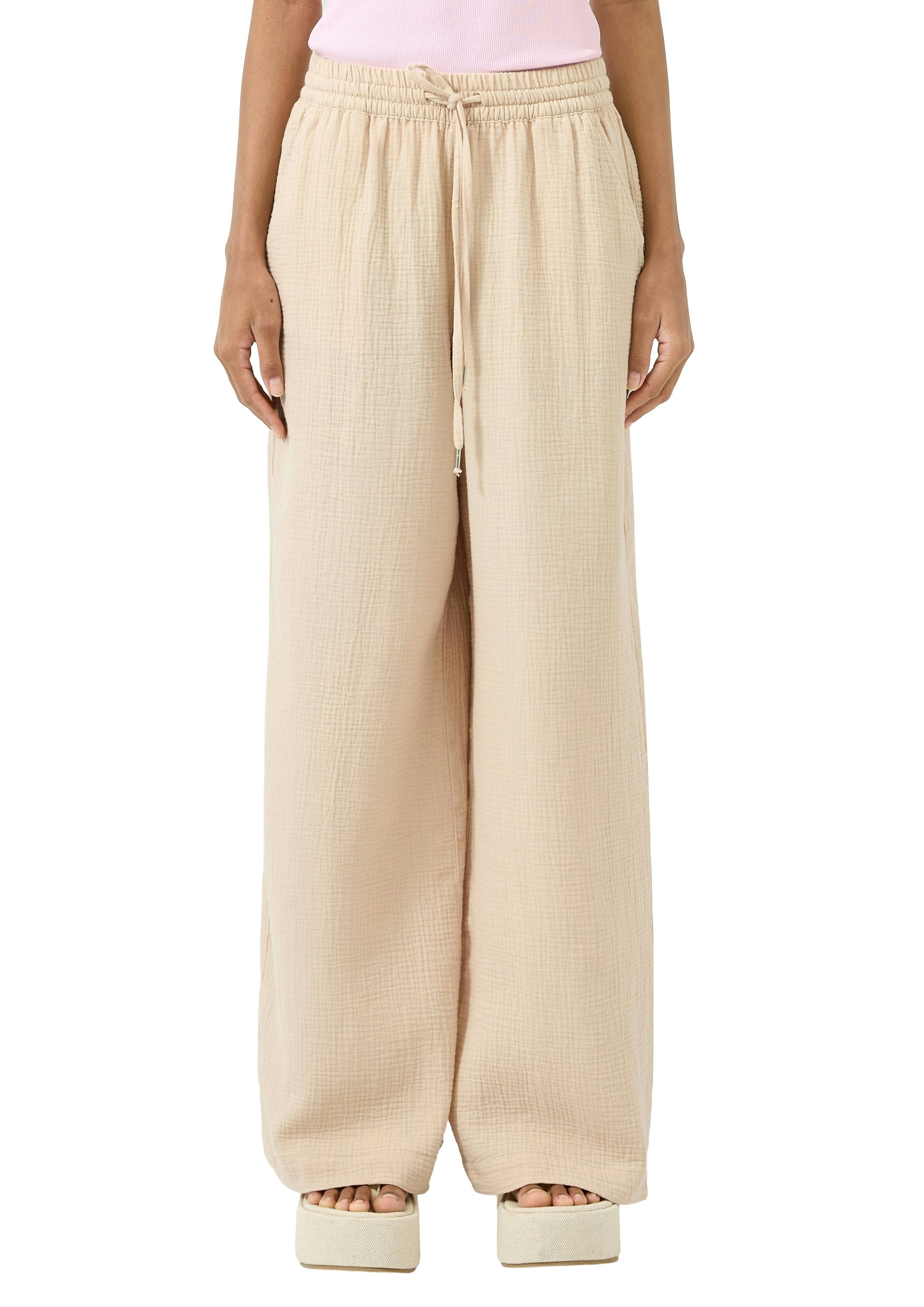 QS Stoffhose mit Gummizug und weitem Bein