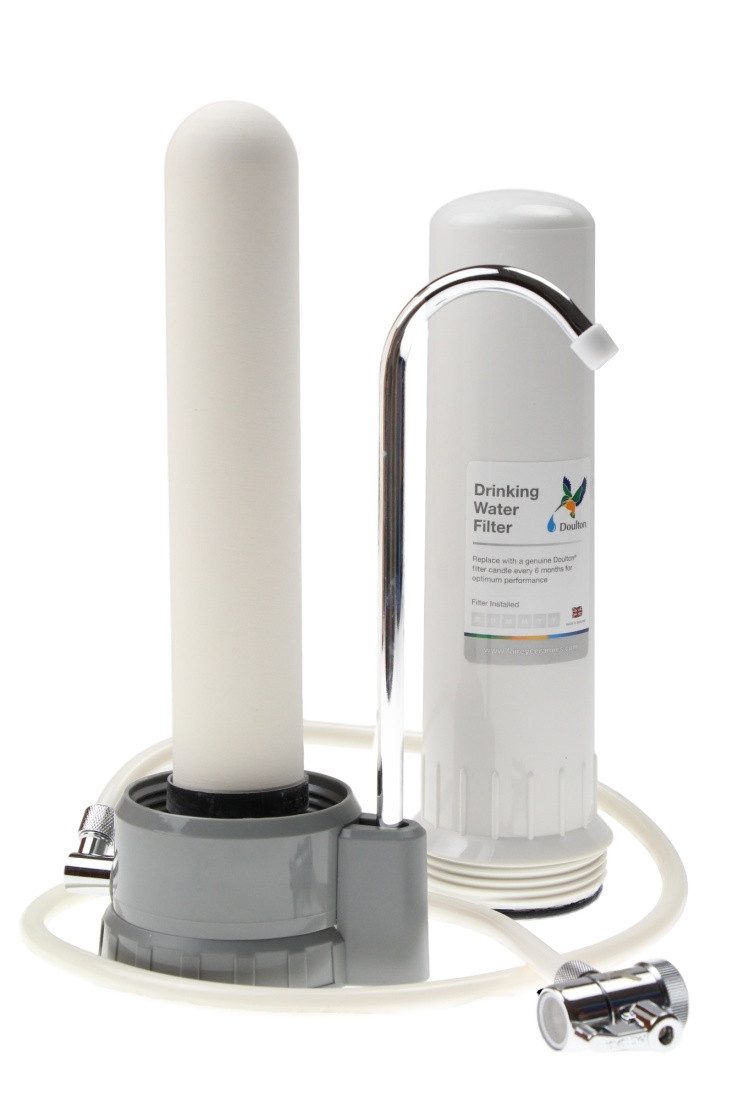 Wasserfilter HCP Auftisch-Wasserfilter aus PE mit UltraCarb Filterpatrone