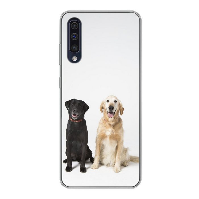 MuchoWow Handyhülle Zwei Labrador Retriever zusammen im Studio Handyhülle Samsung Galaxy A30s Smartphone-Bumper Print Handy