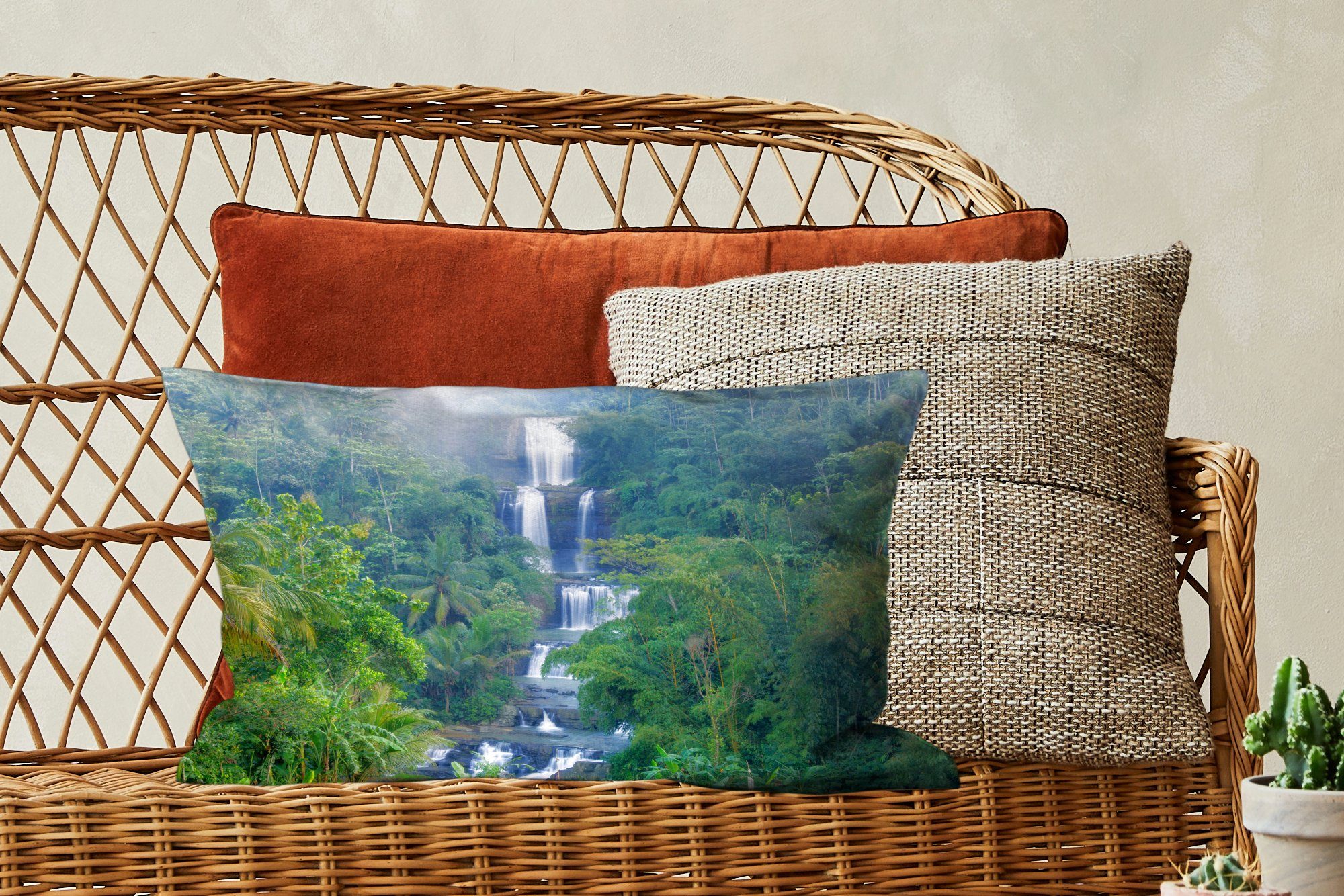 in Dekokissen Dekokissen Dekoration, Indonesien, mit Wasserfälle Füllung, Schlafzimmer Zierkissen, Wohzimmer MuchoWow