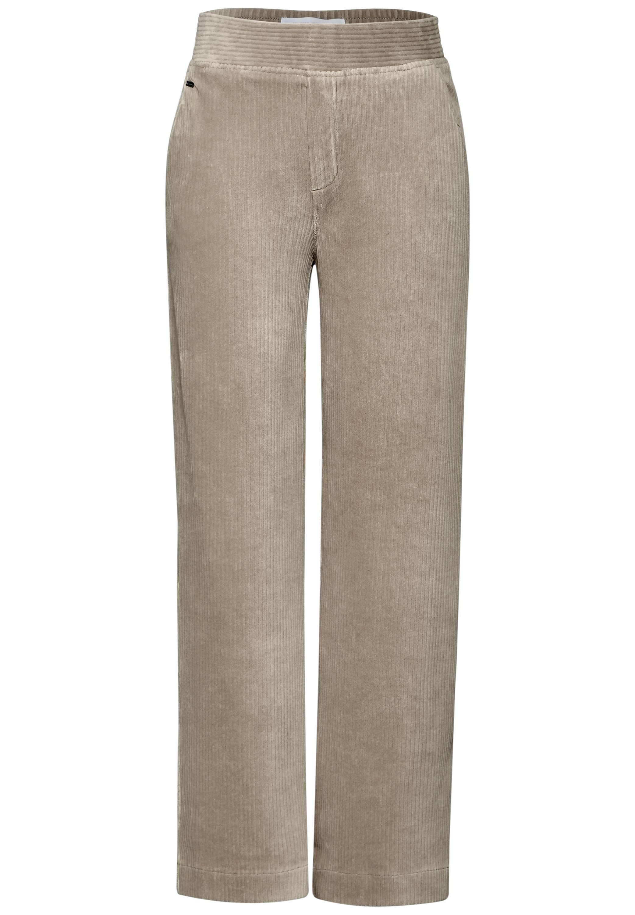 Chinos