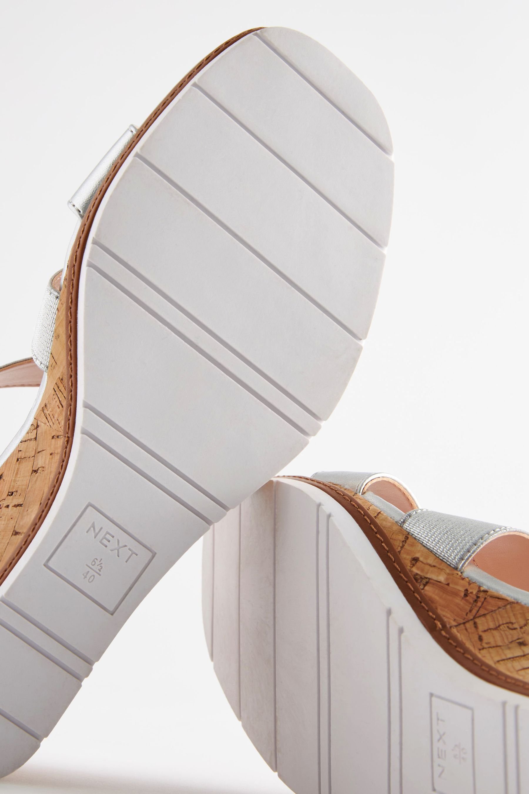 Next Forever Comfort Keilabsatzschuhe mit Elastikriemen Keilsandalette (1-tlg)